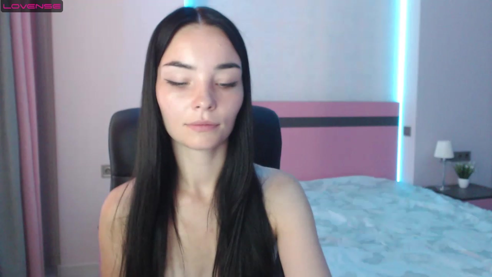 Gallery image thumbnail from SonyaOlsen's myfreecams stream on, 08/05/2023, 10:49 image 6 of 20