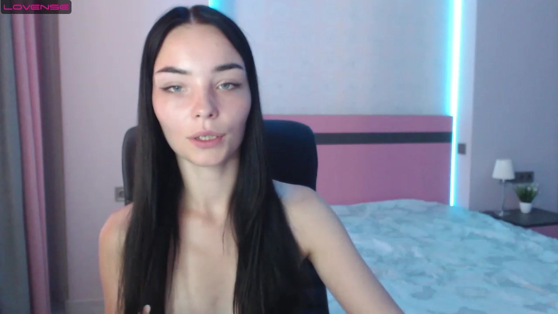 Gallery image thumbnail from SonyaOlsen's myfreecams stream on, 08/05/2023, 10:49 image 3 of 20