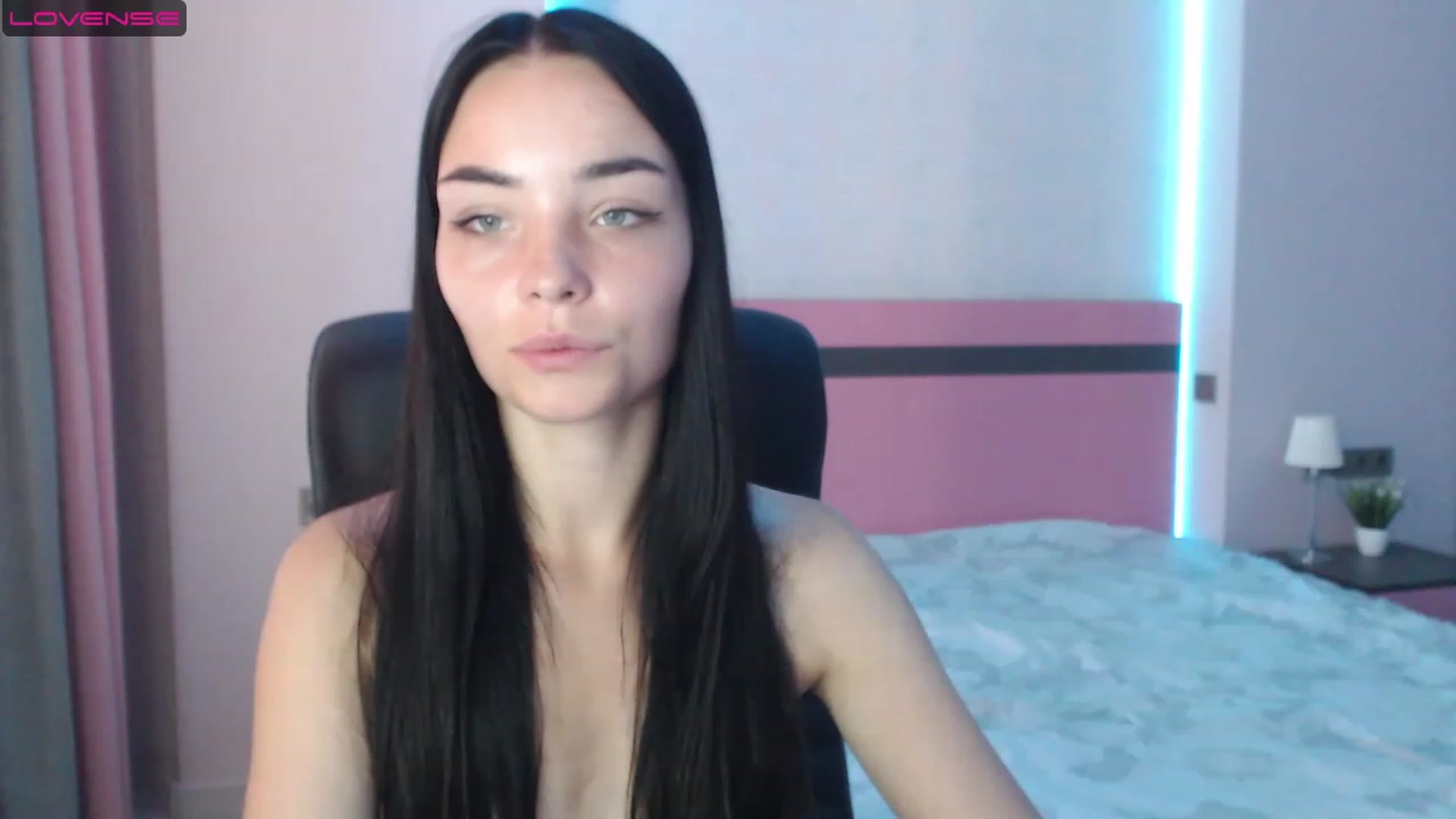 Gallery image thumbnail from SonyaOlsen's myfreecams stream on, 08/05/2023, 10:49 image 16 of 20