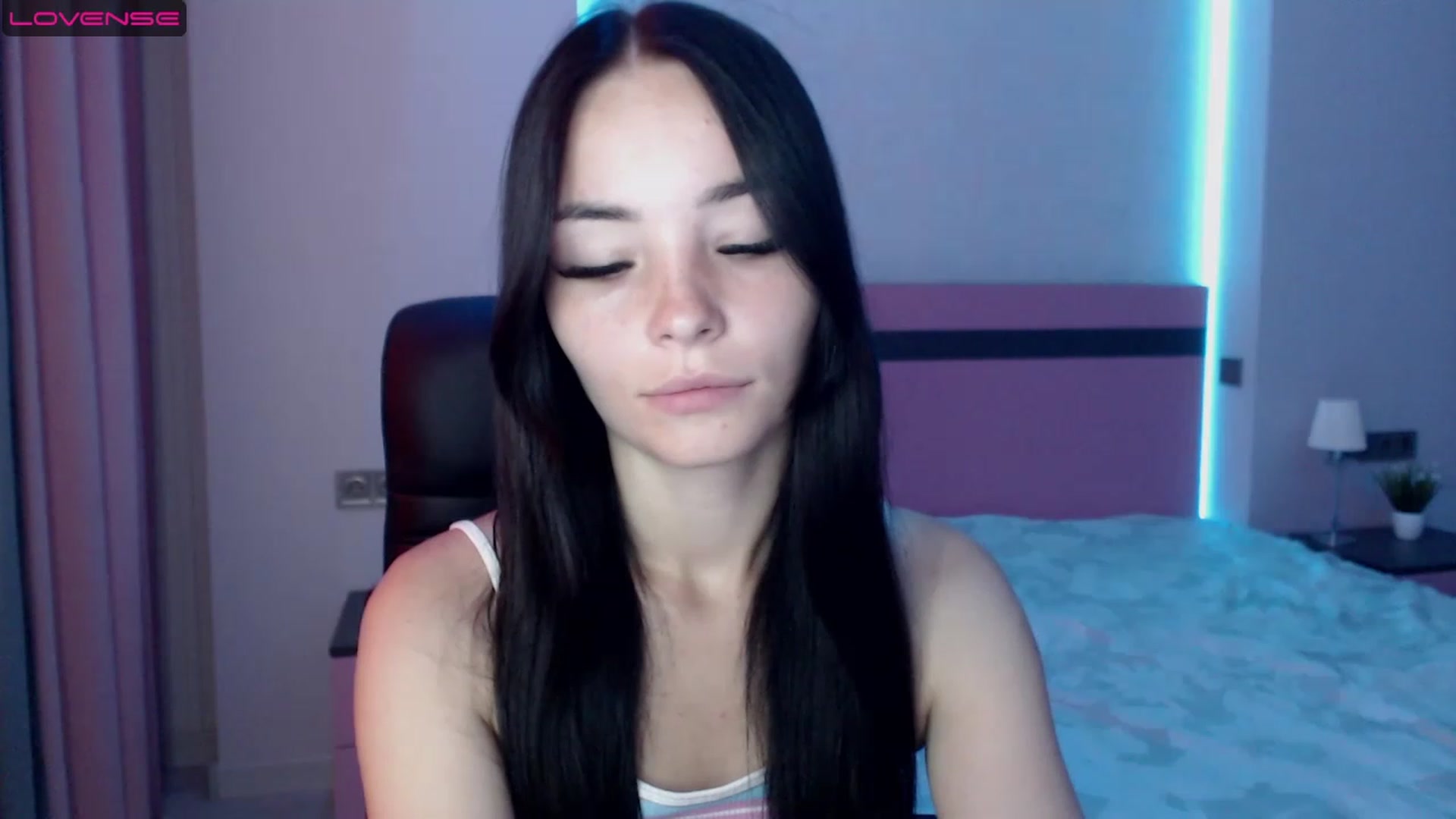 Gallery image thumbnail from SonyaOlsen's myfreecams stream on, 08/14/2023, 10:37 image 2 of 20