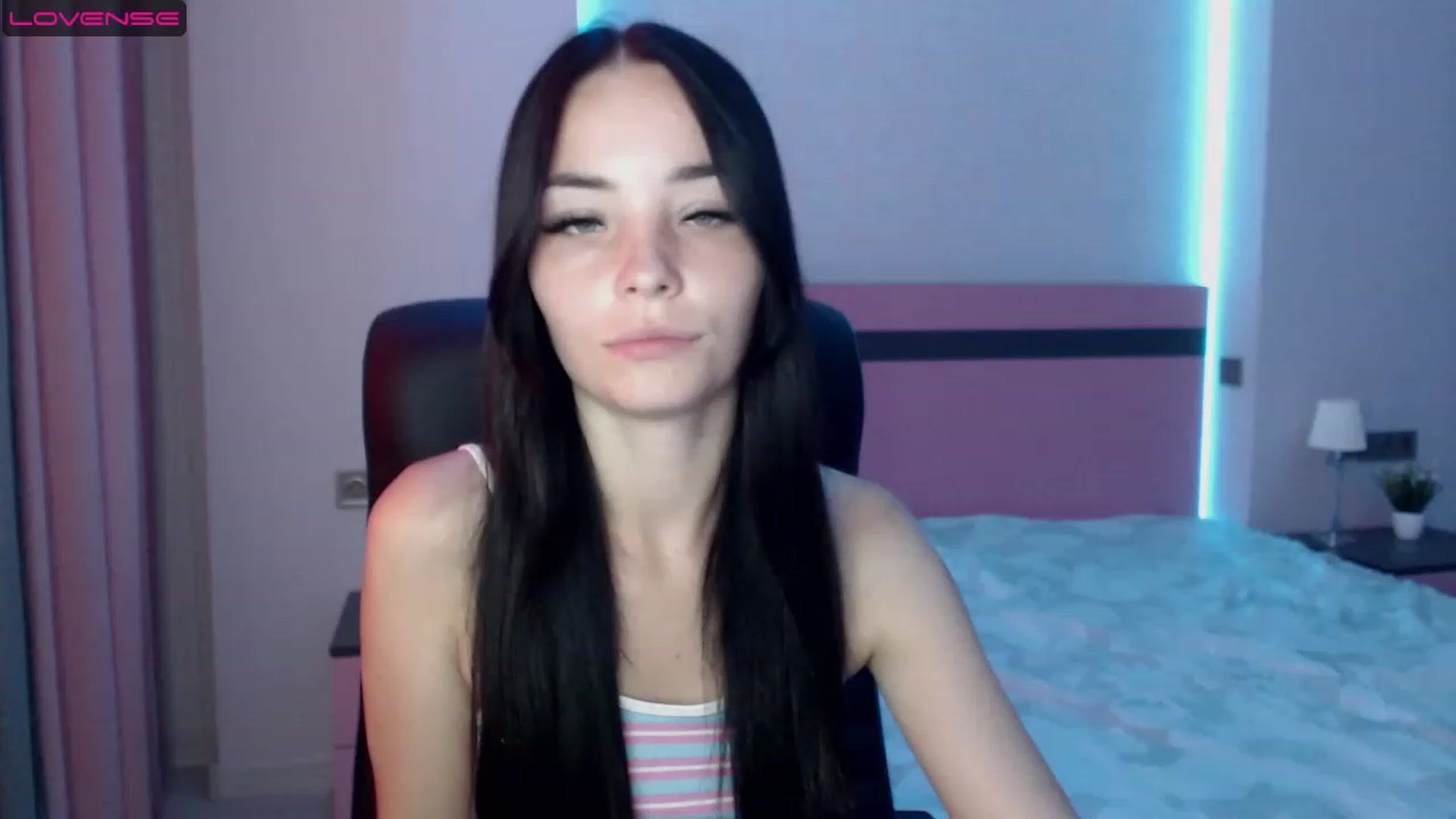 Gallery image thumbnail from SonyaOlsen's myfreecams stream on, 08/14/2023, 10:37 image 4 of 20