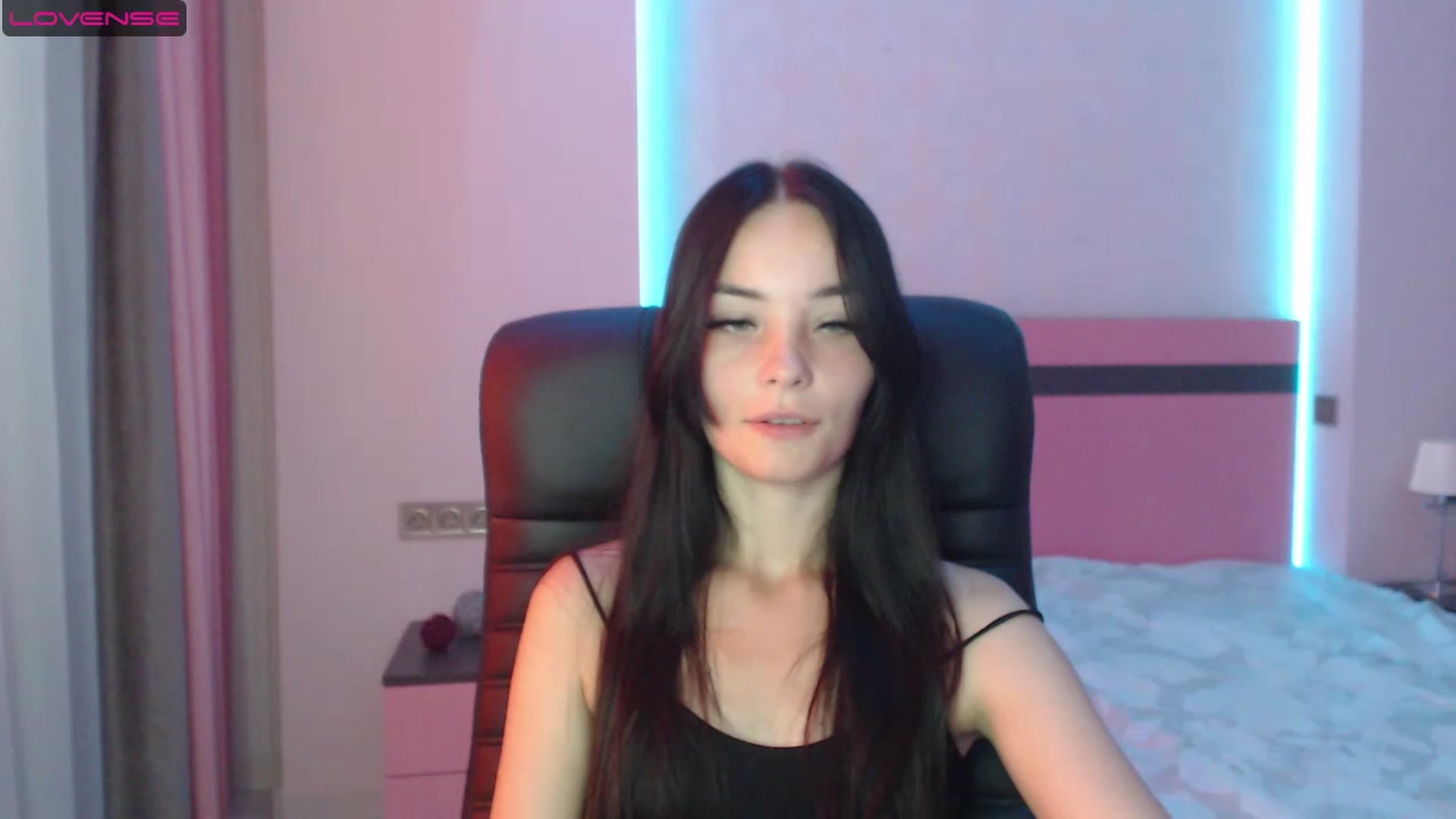 Gallery image thumbnail from SonyaOlsen's myfreecams stream on, 08/16/2023, 09:18 image 9 of 20
