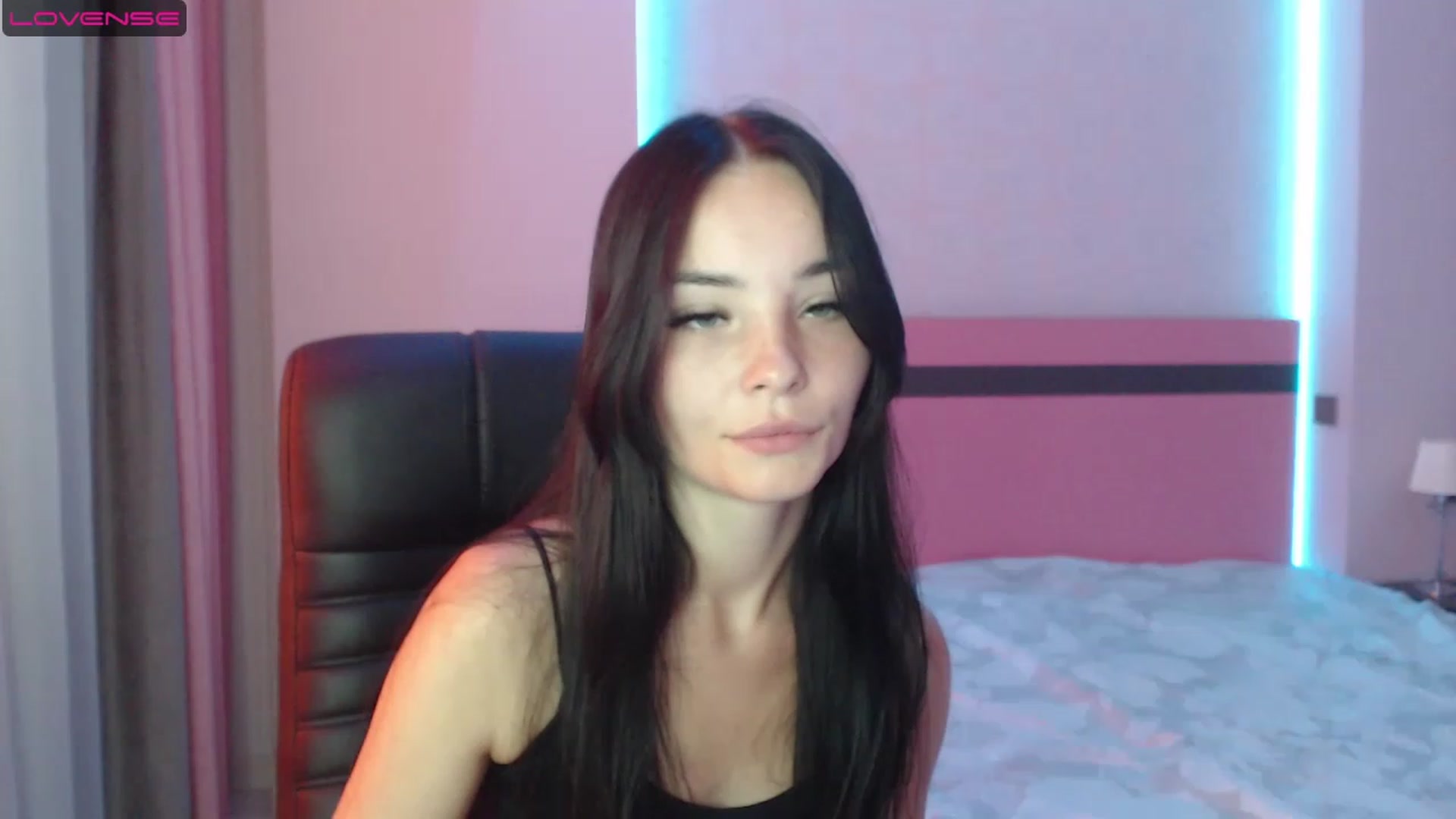 Gallery image thumbnail from SonyaOlsen's myfreecams stream on, 08/16/2023, 09:18 image 6 of 20