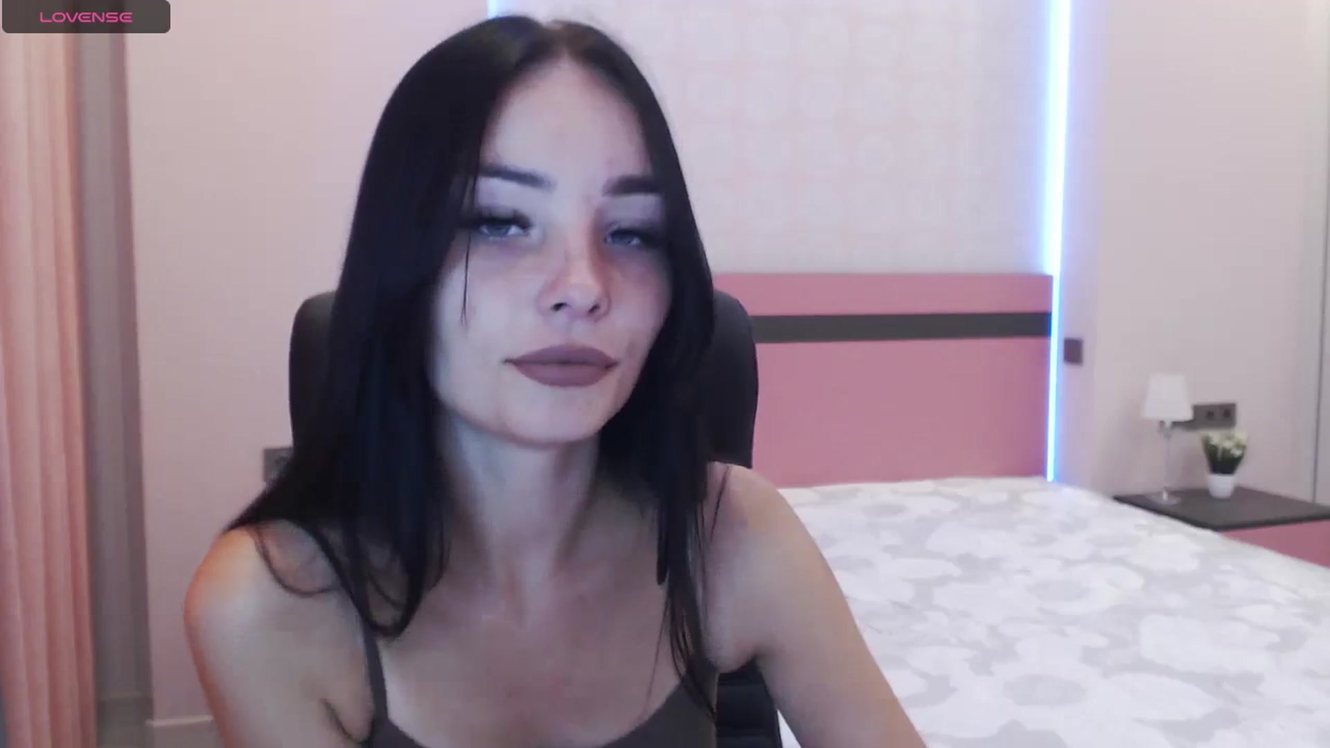 Gallery image thumbnail from SonyaOlsen's myfreecams stream on, 08/17/2023, 11:49 image 17 of 20