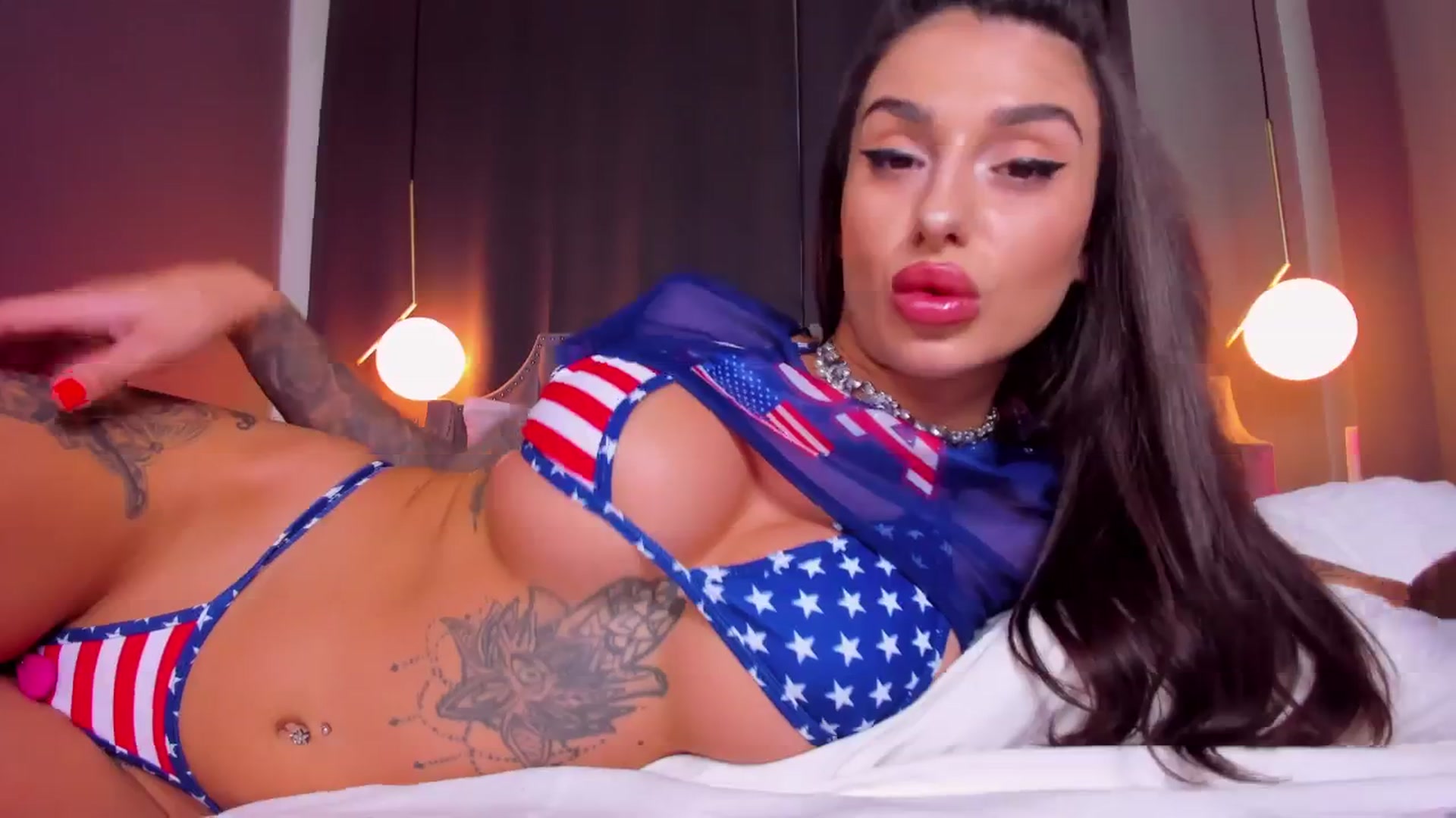 Gallery image thumbnail from SonyaParker's myfreecams stream on, 07/17/2025, 07:58 image 10 of 20