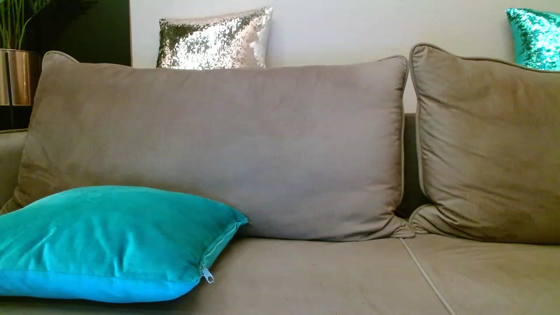 Gallery image thumbnail from Sonya_BDay's myfreecams stream on, 03/05/2023, 23:04 image 6 of 20