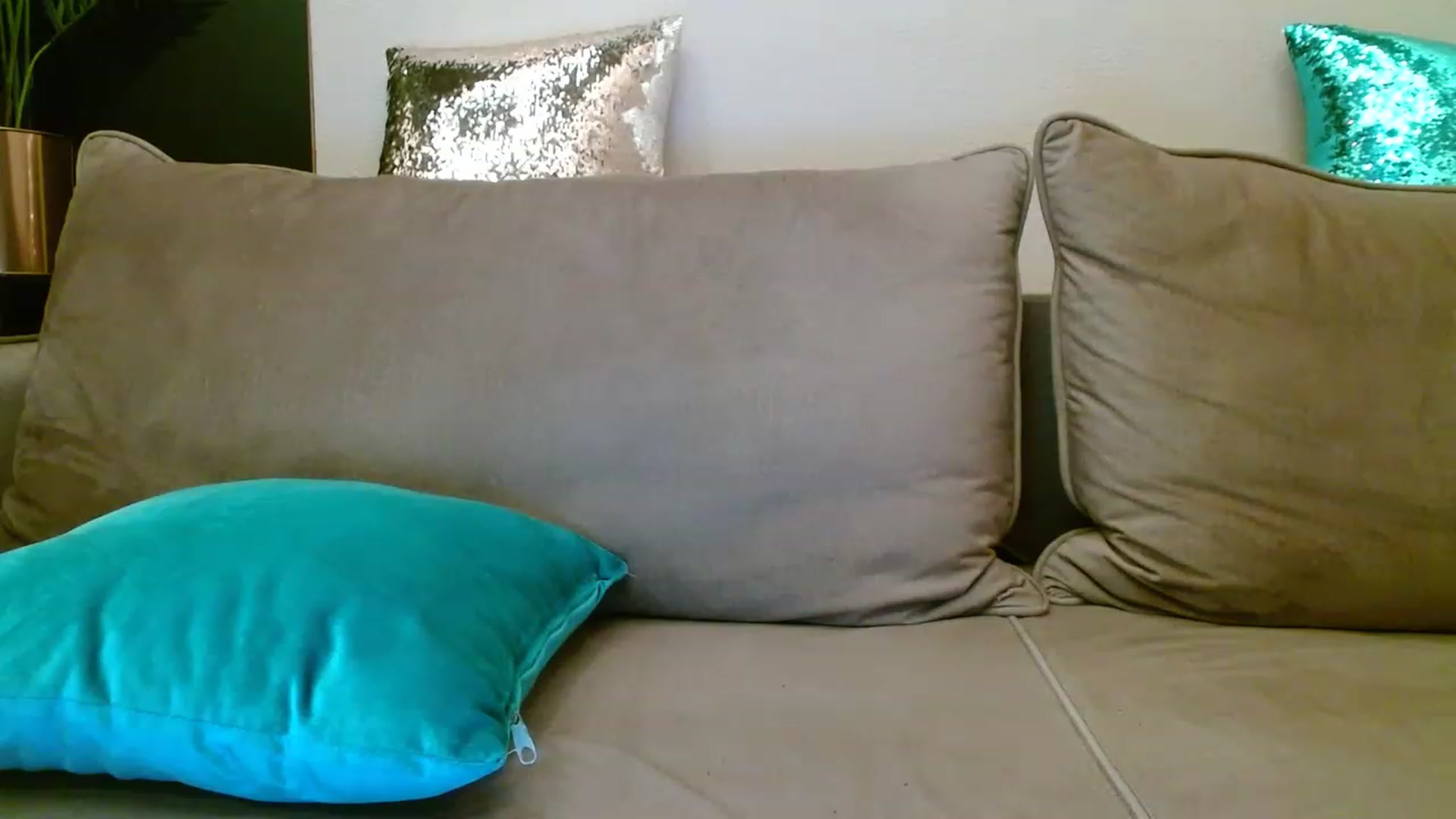 Gallery image thumbnail from Sonya_BDay's myfreecams stream on, 03/05/2023, 23:04 image 20 of 20