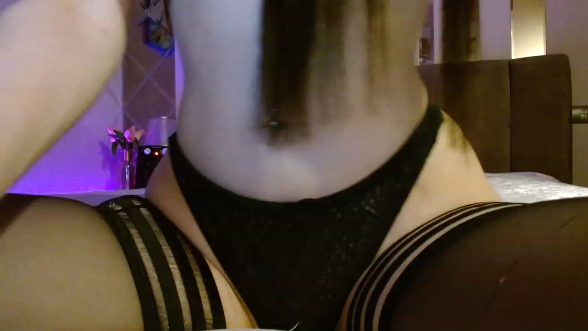 Gallery image thumbnail from Sonya_BDay's myfreecams stream on, 03/09/2023, 19:48 image 10 of 20