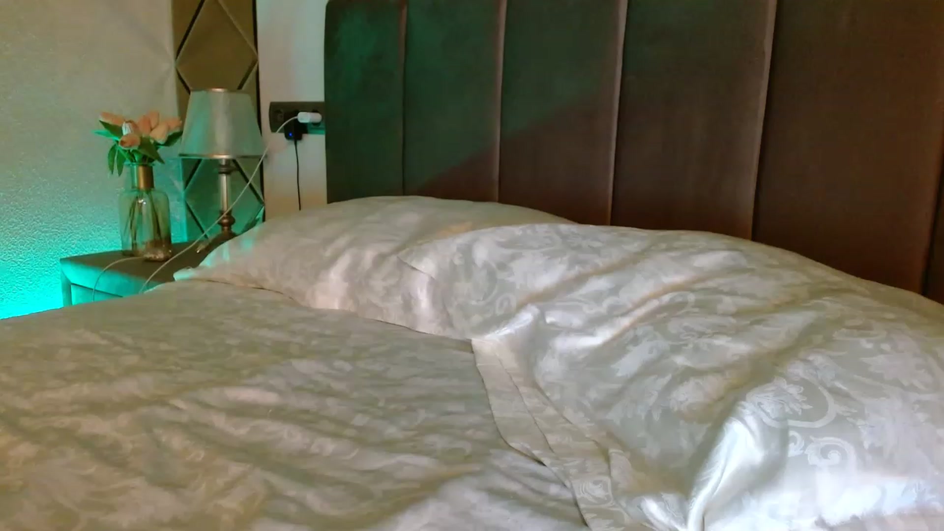 Gallery image thumbnail from Sonya_BDay's myfreecams stream on, 03/13/2023, 05:02 image 17 of 20