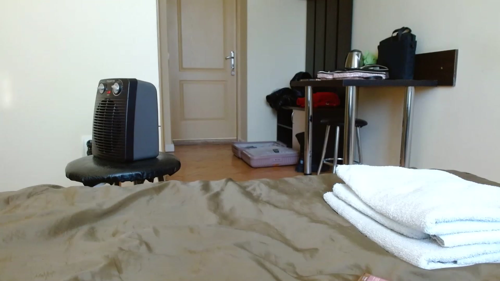 Gallery image thumbnail from Sonya_BDay's myfreecams stream on, 03/18/2023, 16:04 image 13 of 20