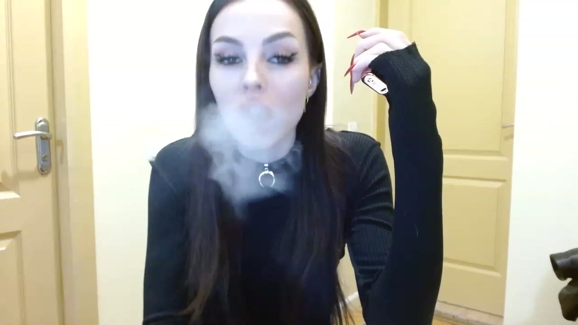 Gallery image thumbnail from Sonya_BDay's myfreecams stream on, 03/18/2023, 19:56 image 15 of 20