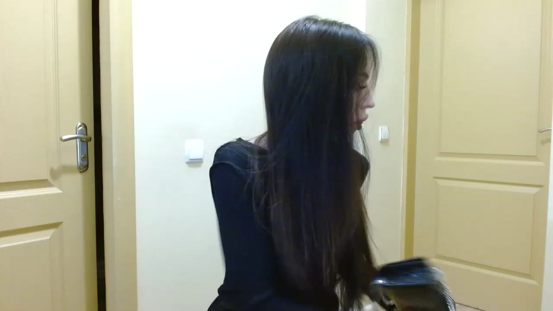Gallery image thumbnail from Sonya_BDay's myfreecams stream on, 03/18/2023, 19:56 image 3 of 20