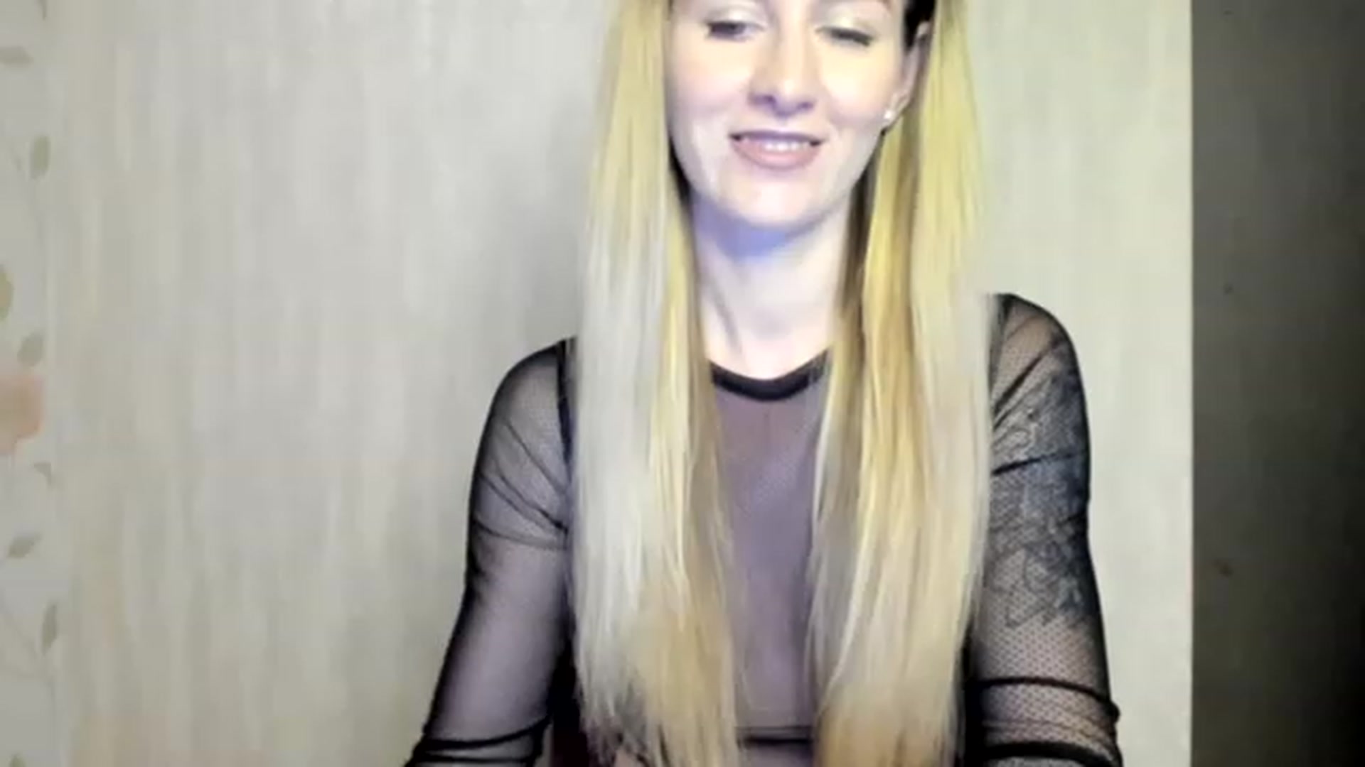 Gallery image thumbnail from Sonya_Kreez's myfreecams stream on, 11/19/2022, 12:44 image 4 of 20