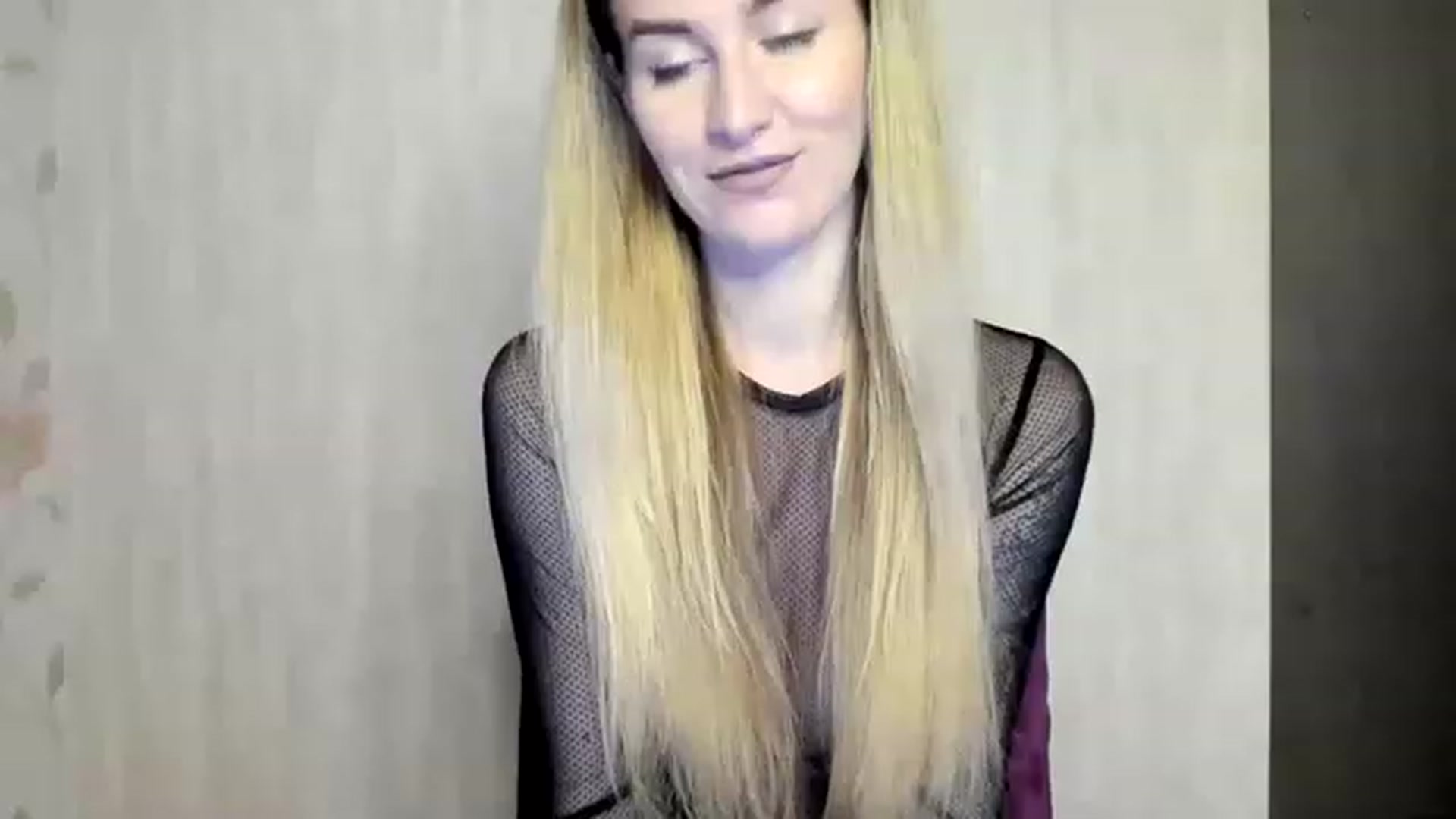 Gallery image thumbnail from Sonya_Kreez's myfreecams stream on, 11/19/2022, 12:44 image 1 of 20