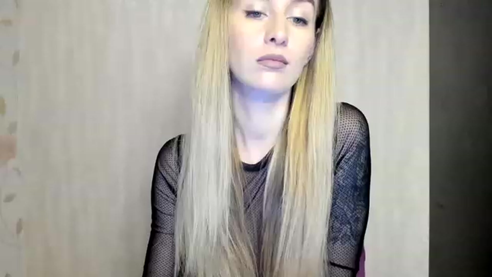 Gallery image thumbnail from Sonya_Kreez's myfreecams stream on, 11/19/2022, 12:44 image 15 of 20