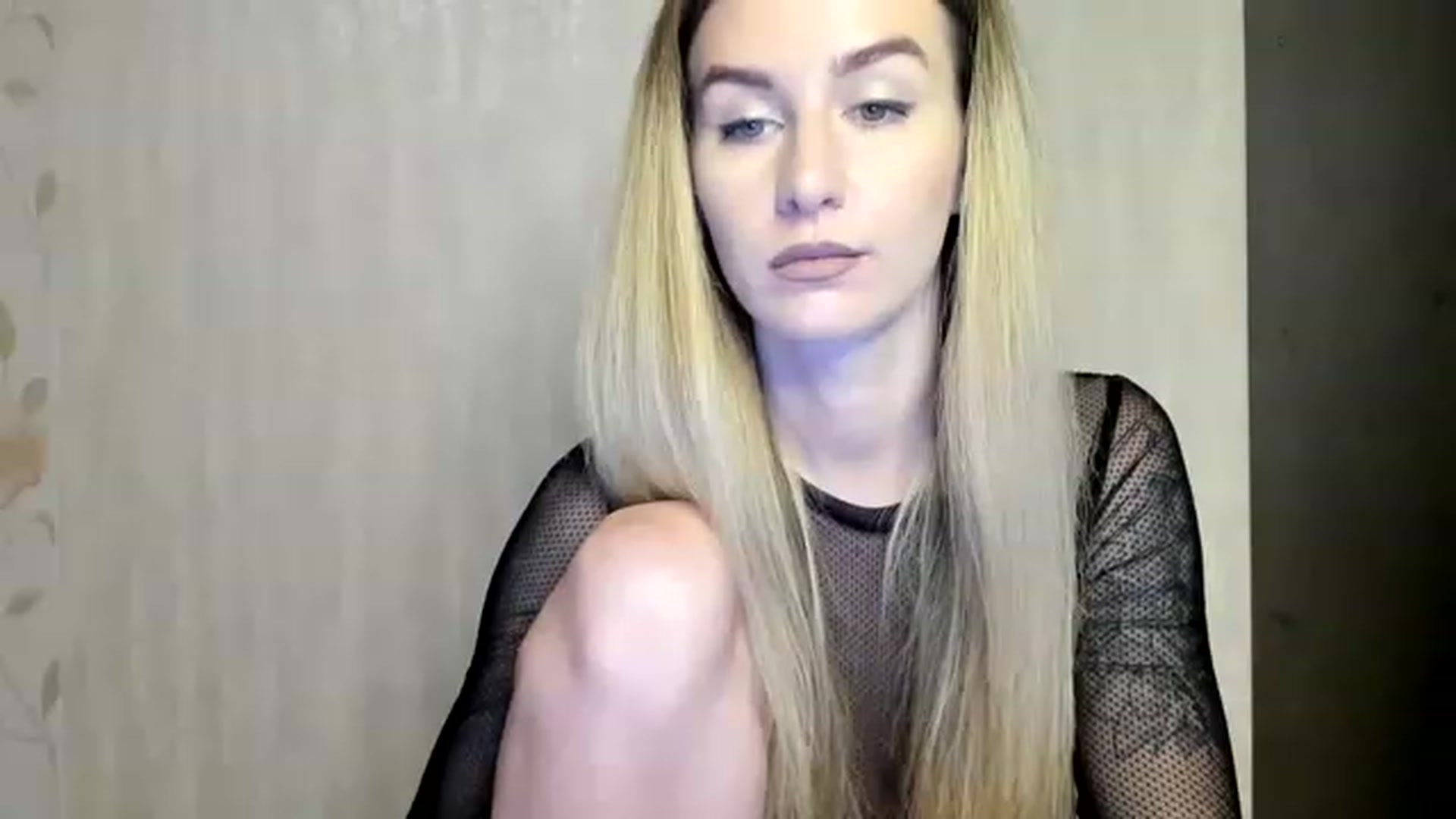 Gallery image thumbnail from Sonya_Kreez's myfreecams stream on, 11/19/2022, 13:28 image 5 of 20