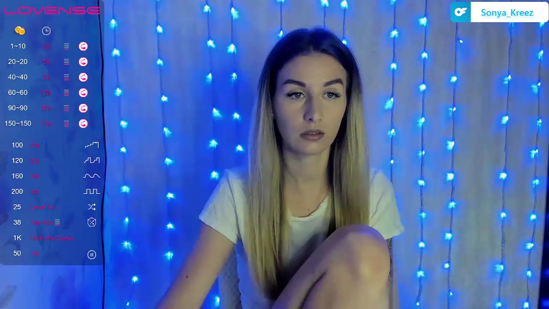 Gallery image thumbnail from Sonya_Kreez's myfreecams stream on, 12/19/2022, 19:44 image 6 of 20