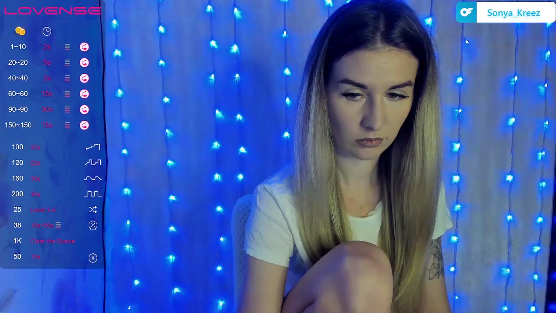 Gallery image thumbnail from Sonya_Kreez's myfreecams stream on, 12/19/2022, 19:44 image 2 of 20