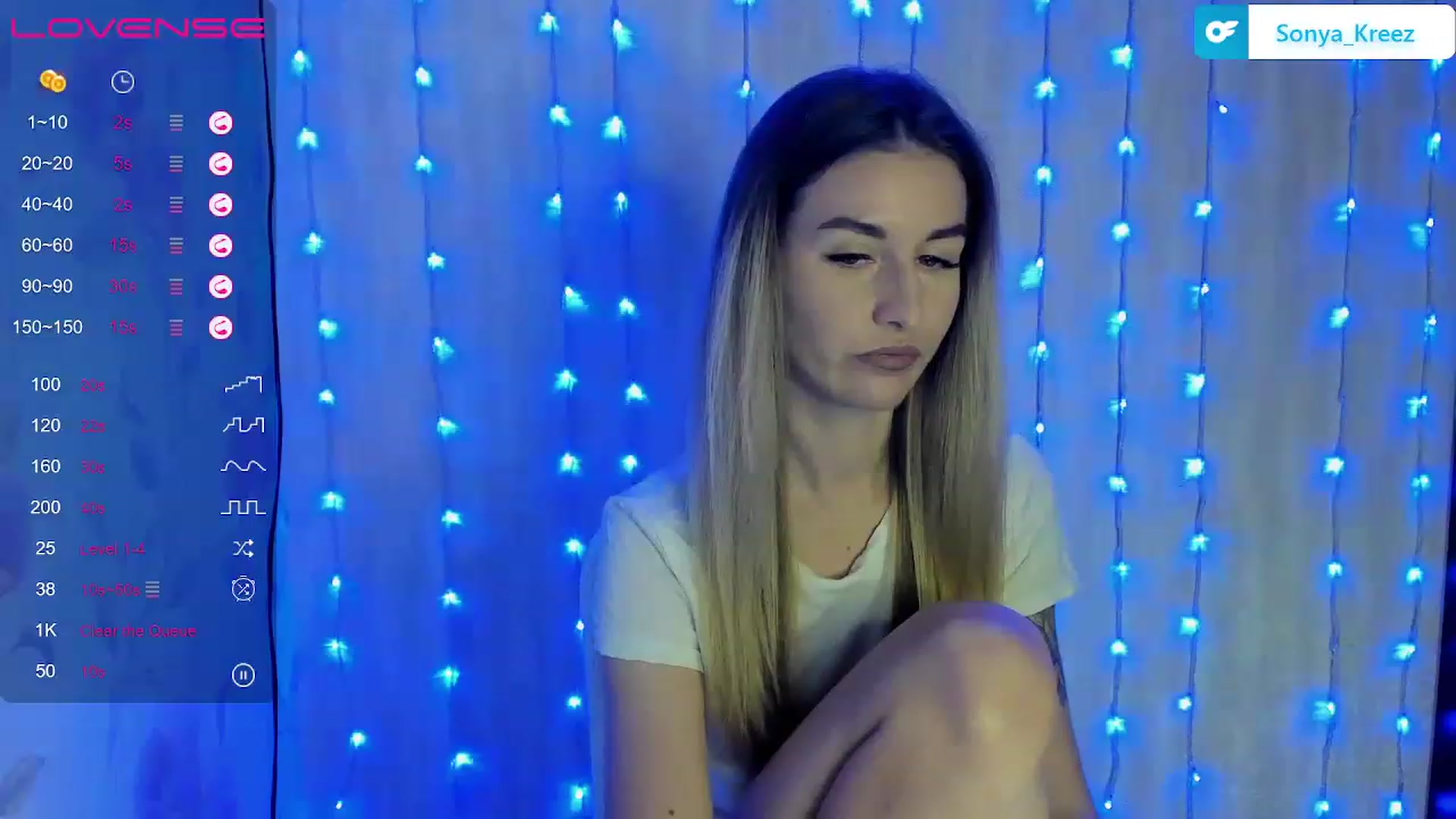Gallery image thumbnail from Sonya_Kreez's myfreecams stream on, 12/19/2022, 19:44 image 5 of 20
