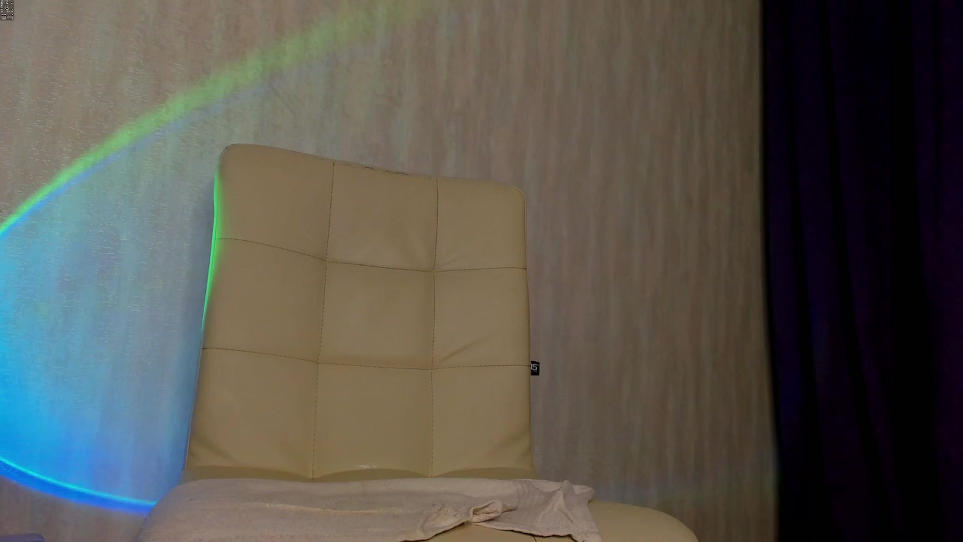 Gallery image thumbnail from Sonya_Kreez's myfreecams stream on, 05/15/2025, 13:02 image 12 of 20