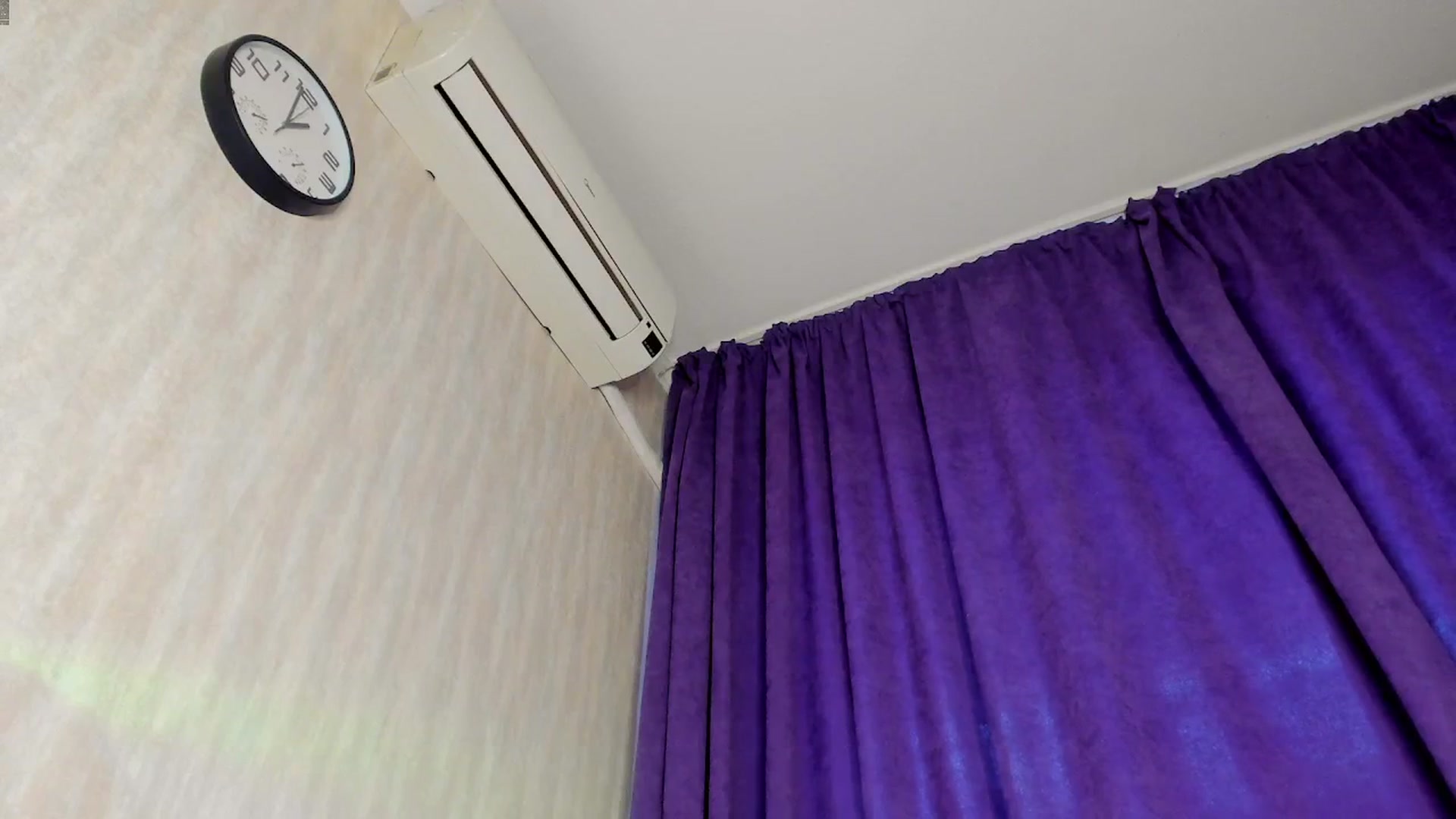Gallery image thumbnail from Sonya_Kreez's myfreecams stream on, 06/06/2025, 11:10 image 12 of 20
