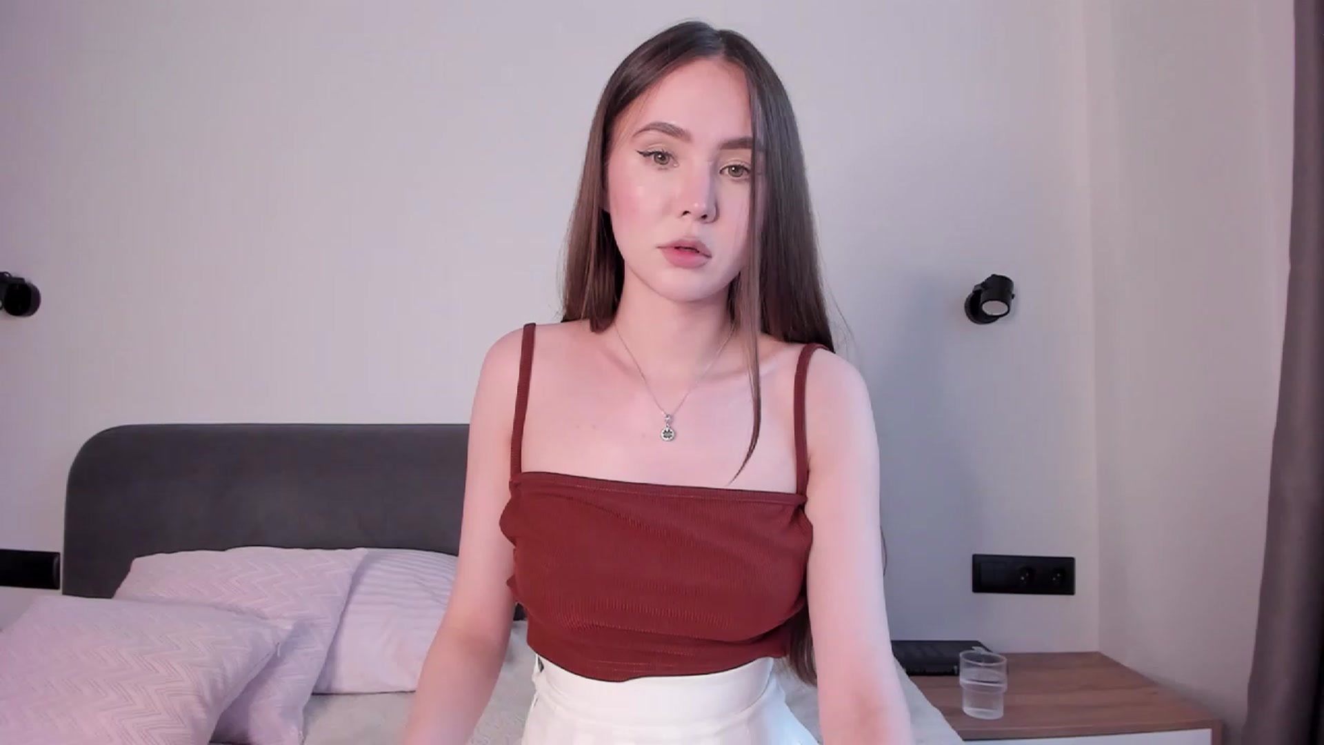 Gallery image thumbnail from Sonya_Shy's myfreecams stream on, 08/10/2023, 17:21 image 10 of 20