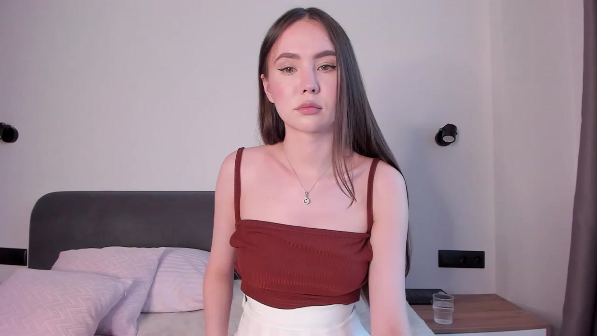 Gallery image thumbnail from Sonya_Shy's myfreecams stream on, 08/10/2023, 17:21 image 14 of 20