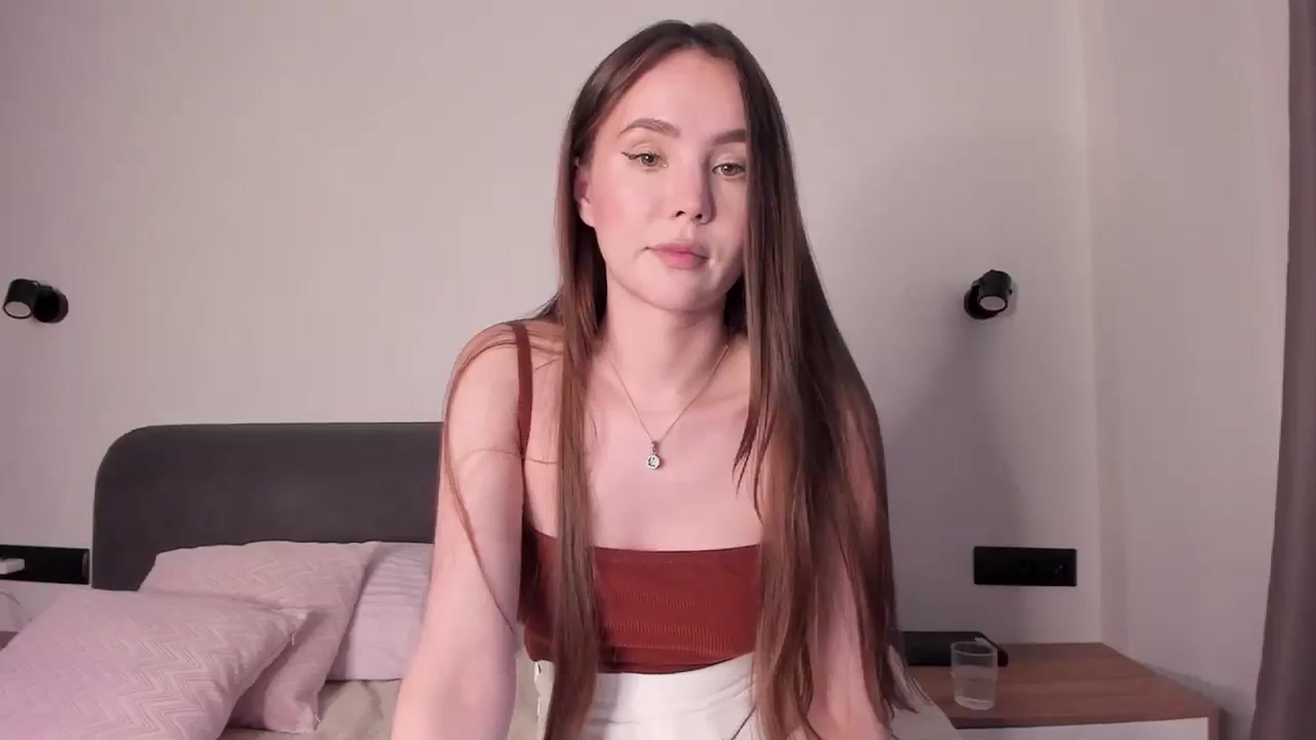 Gallery image thumbnail from Sonya_Shy's myfreecams stream on, 08/10/2023, 18:11 image 3 of 20