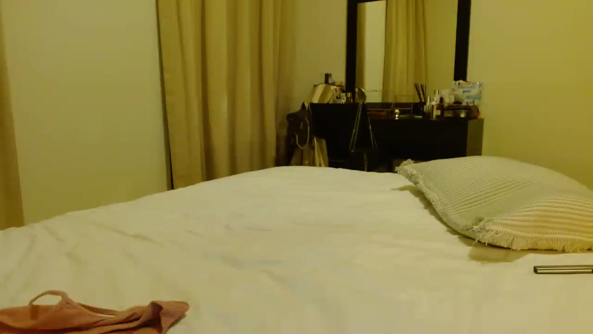 Gallery image thumbnail from Sonyabrage's myfreecams stream on, 11/15/2022, 20:32 image 14 of 20