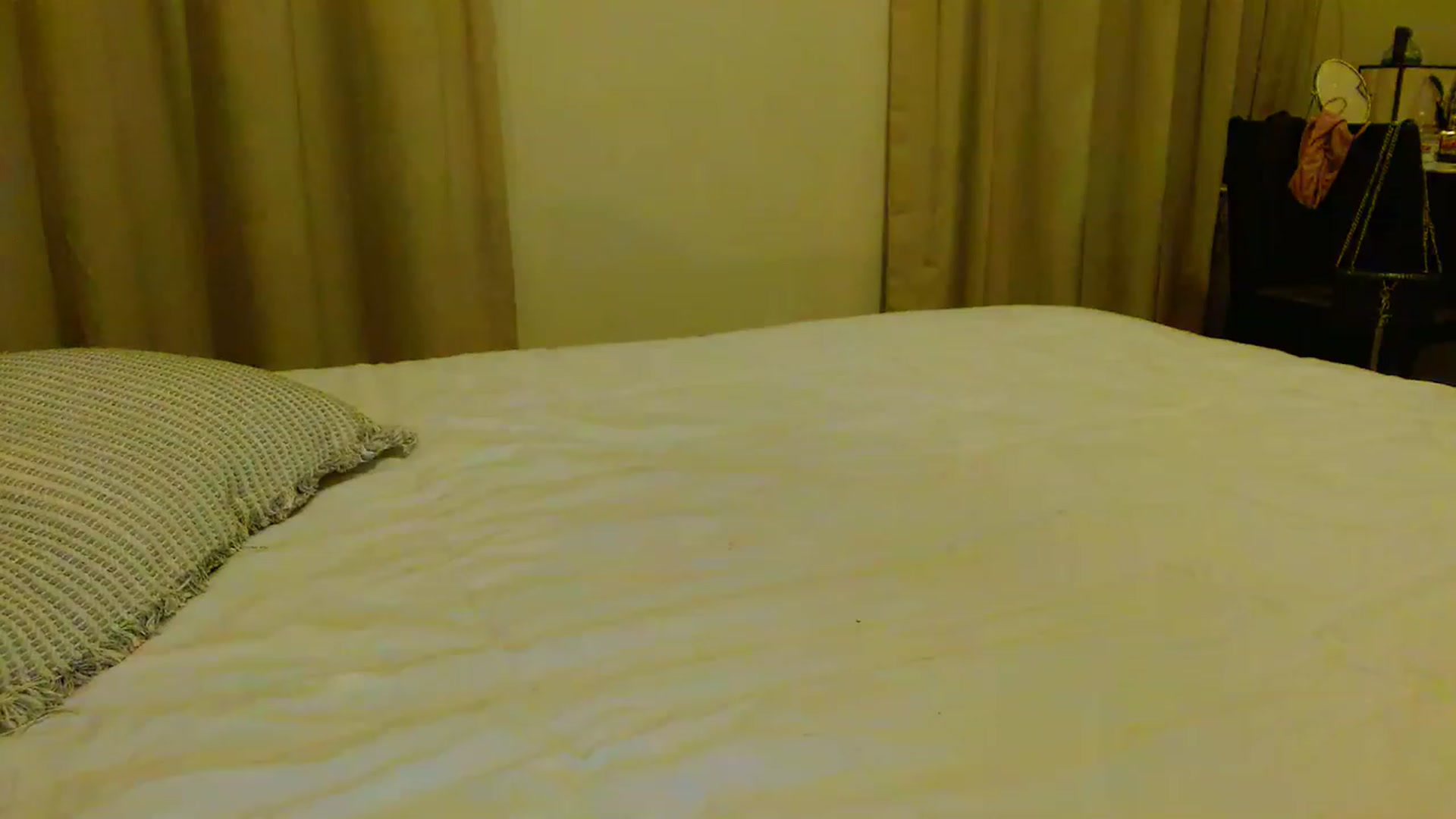 Gallery image thumbnail from Sonyabrage's myfreecams stream on, 11/25/2022, 21:20 image 16 of 20