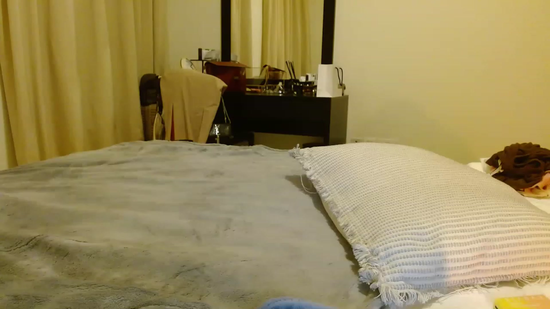 Gallery image thumbnail from Sonyabrage's myfreecams stream on, 12/11/2022, 22:11 image 17 of 20