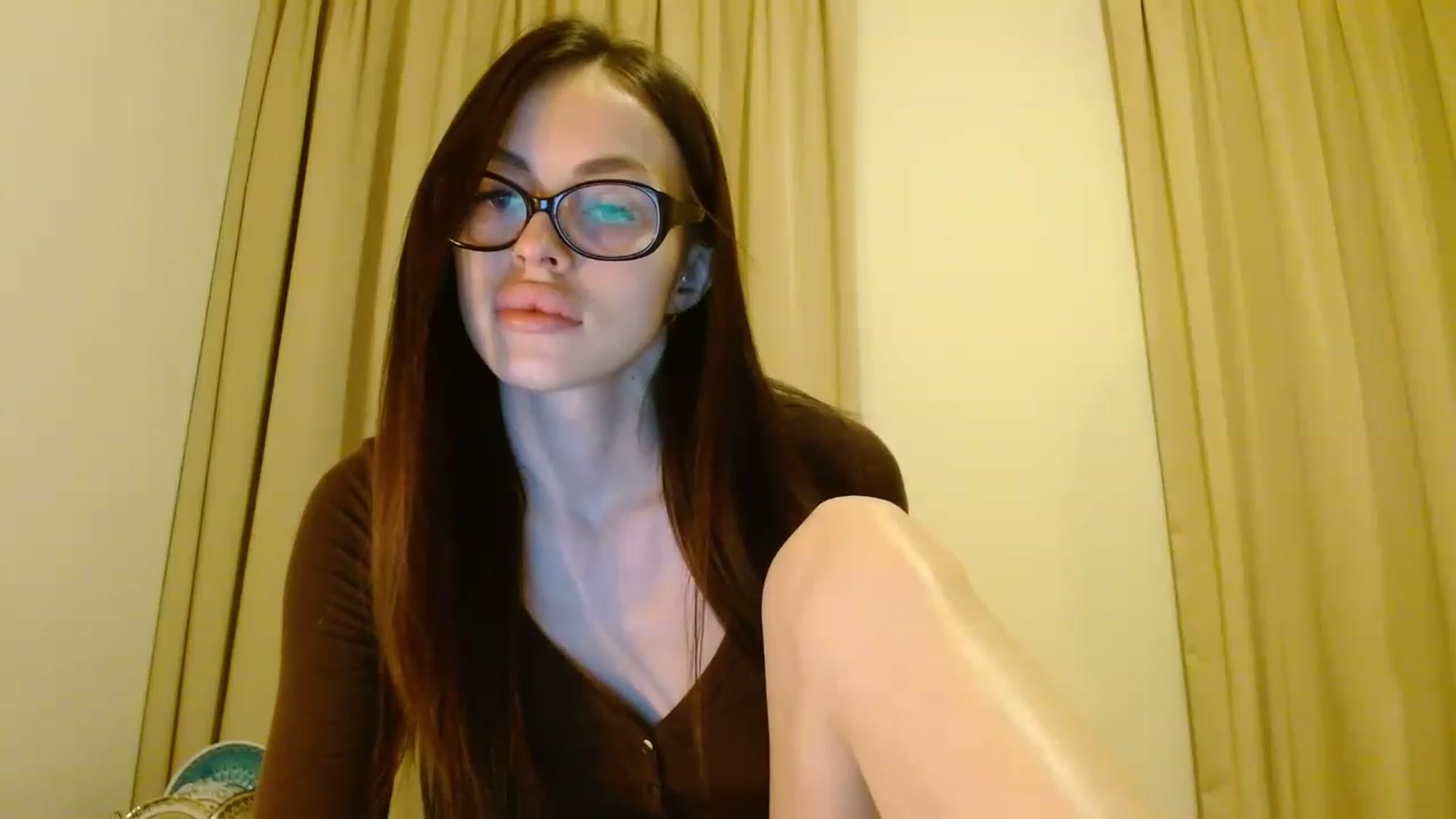 Gallery image thumbnail from Sonyabrage's myfreecams stream on, 12/16/2022, 01:58 image 8 of 20