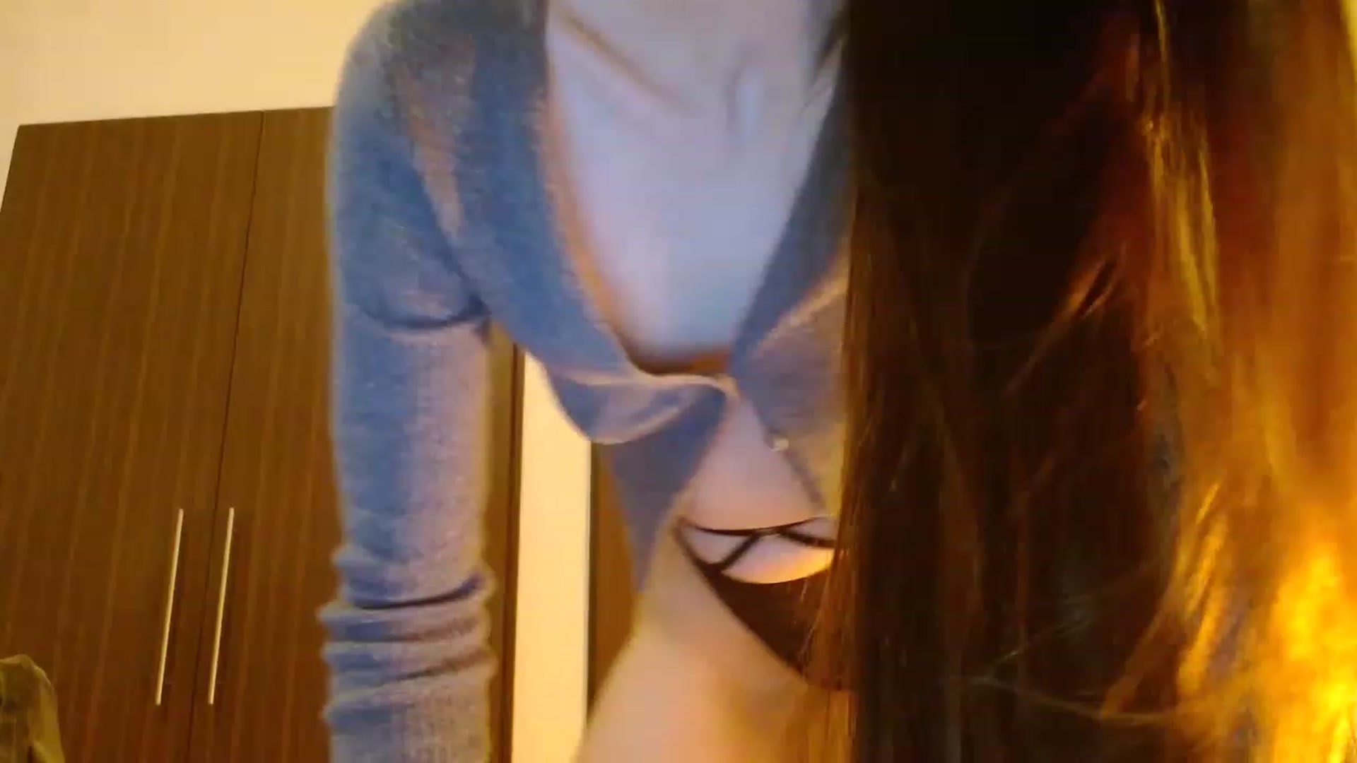 Gallery image thumbnail from Sonyabrage's myfreecams stream on, 12/16/2022, 02:45 image 20 of 20