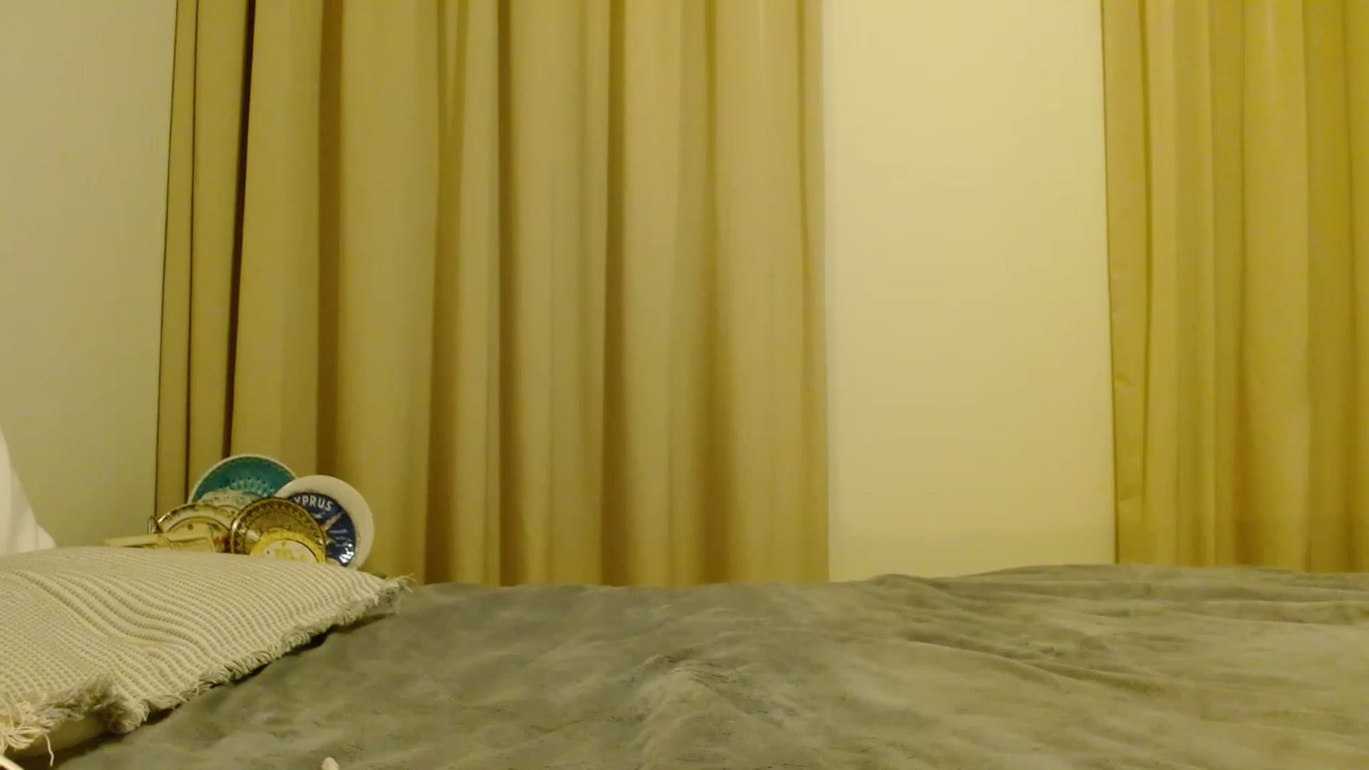 Gallery image thumbnail from Sonyabrage's myfreecams stream on, 12/17/2022, 01:34 image 13 of 20