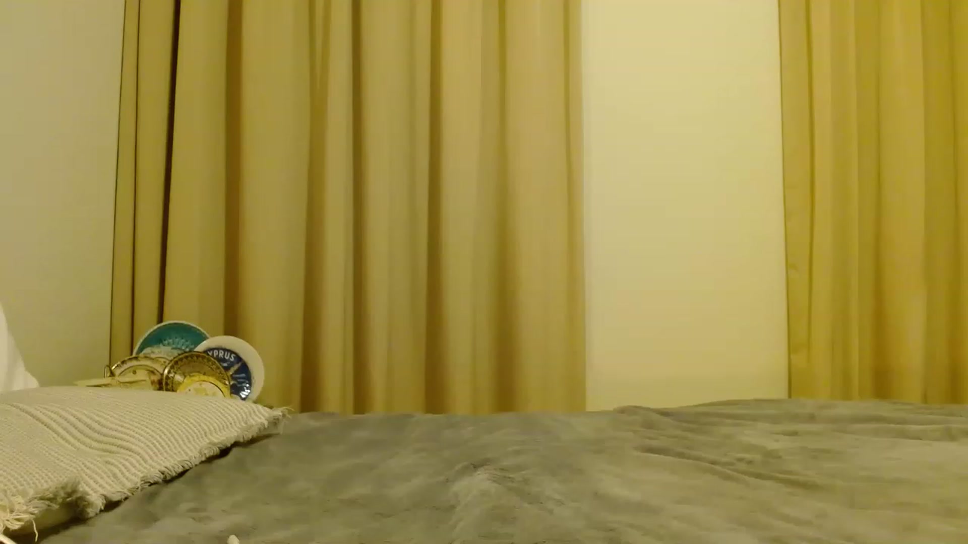Gallery image thumbnail from Sonyabrage's myfreecams stream on, 12/17/2022, 01:34 image 15 of 20