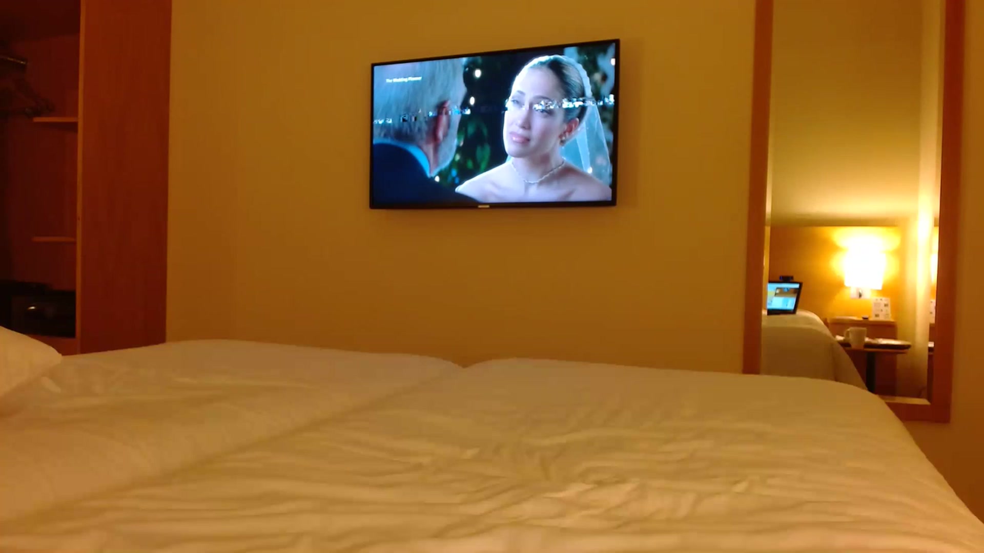 Gallery image thumbnail from Sonyabrage's myfreecams stream on, 12/20/2022, 23:31 image 19 of 20