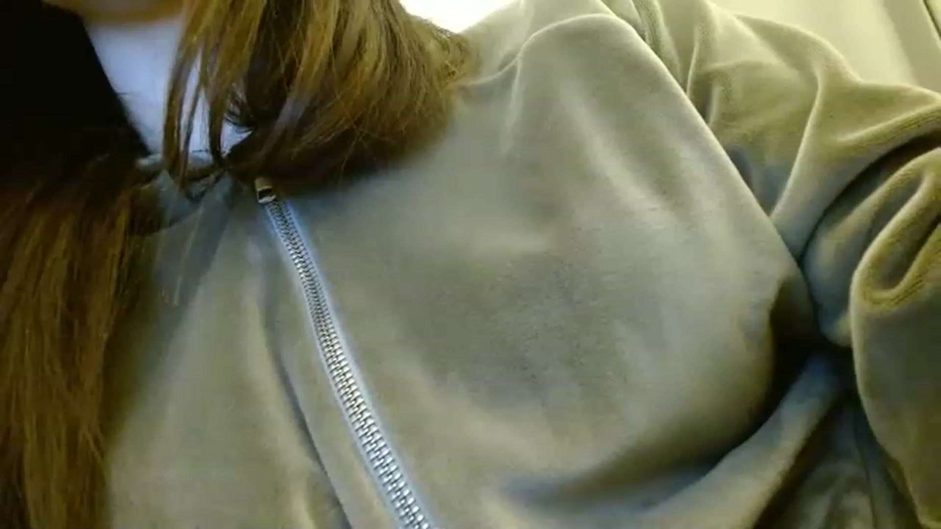 Gallery image thumbnail from Sonyabrage's myfreecams stream on, 12/21/2022, 16:32 image 13 of 20