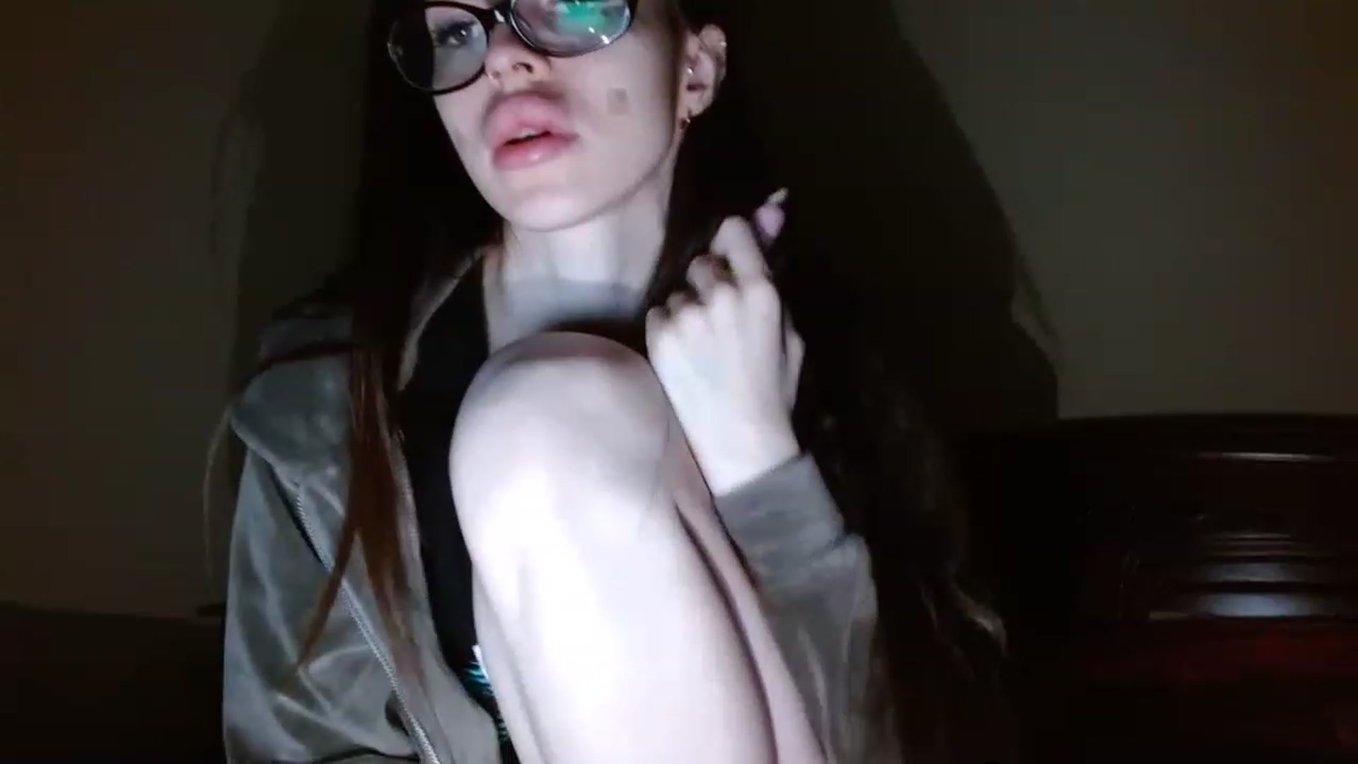 Gallery image thumbnail from Sonyabrage's myfreecams stream on, 12/24/2022, 17:42 image 16 of 20