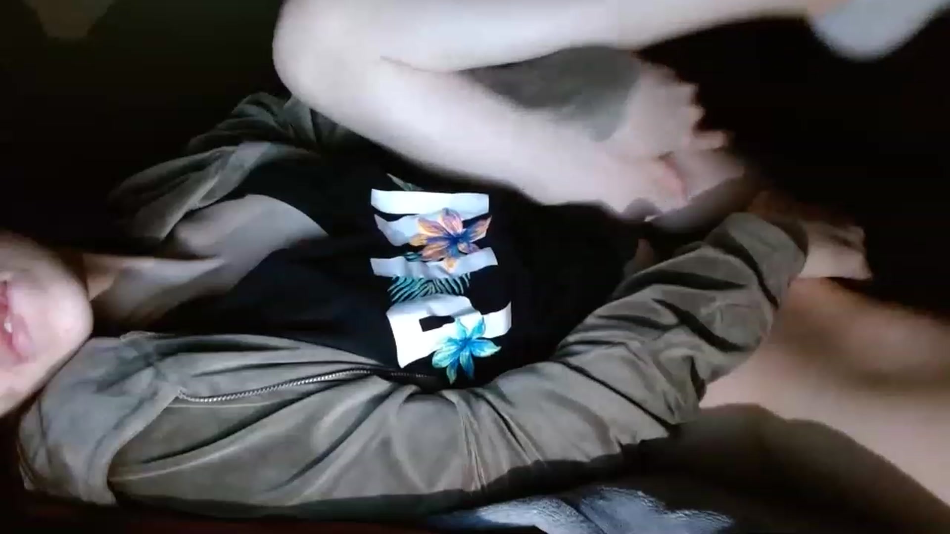 Gallery image thumbnail from Sonyabrage's myfreecams stream on, 12/24/2022, 17:42 image 15 of 20