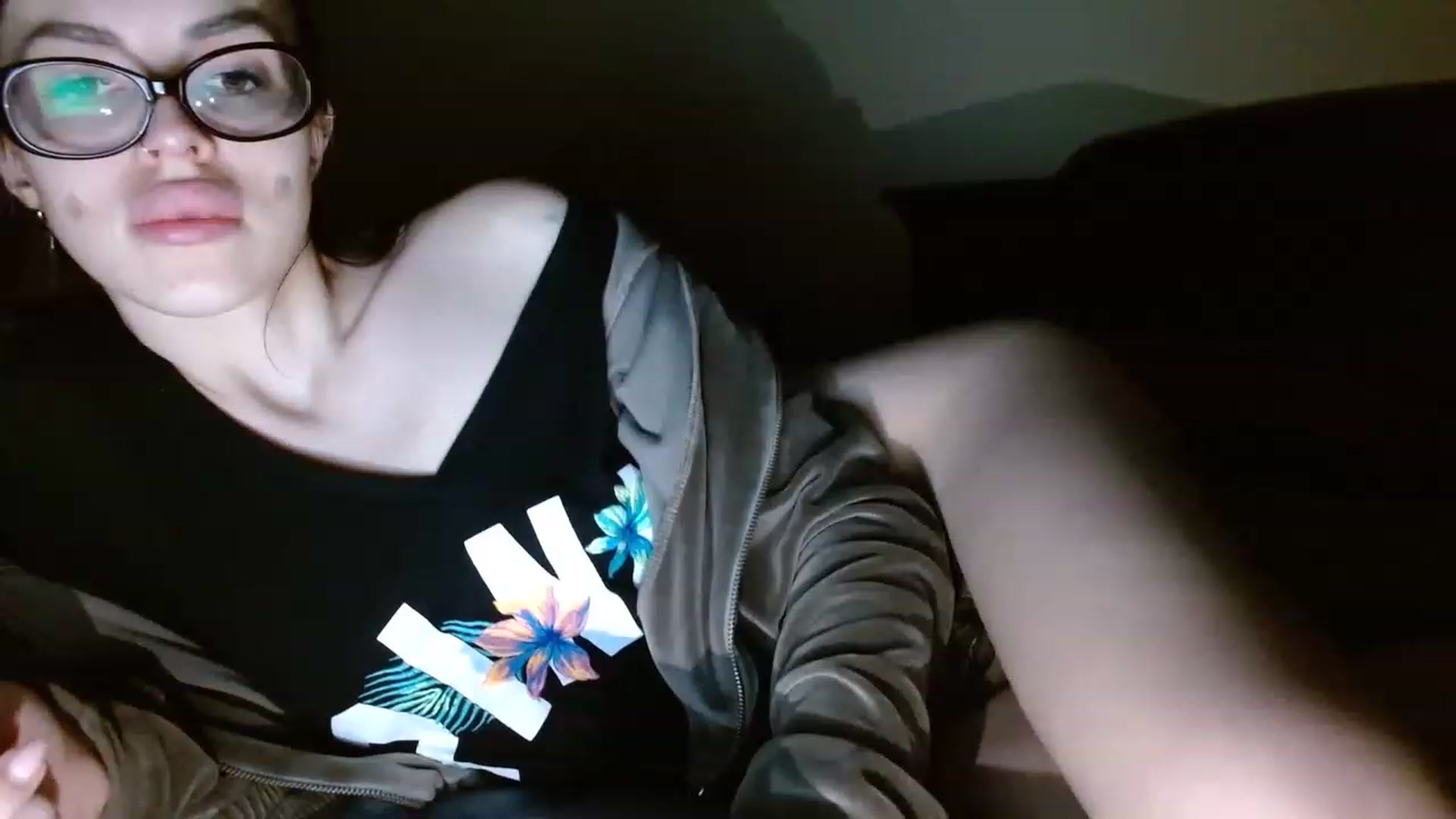 Gallery image thumbnail from Sonyabrage's myfreecams stream on, 12/24/2022, 17:42 image 9 of 20