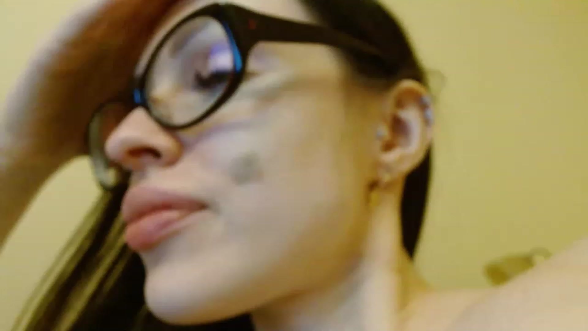 Gallery image thumbnail from Sonyabrage's myfreecams stream on, 12/25/2022, 02:08 image 2 of 20