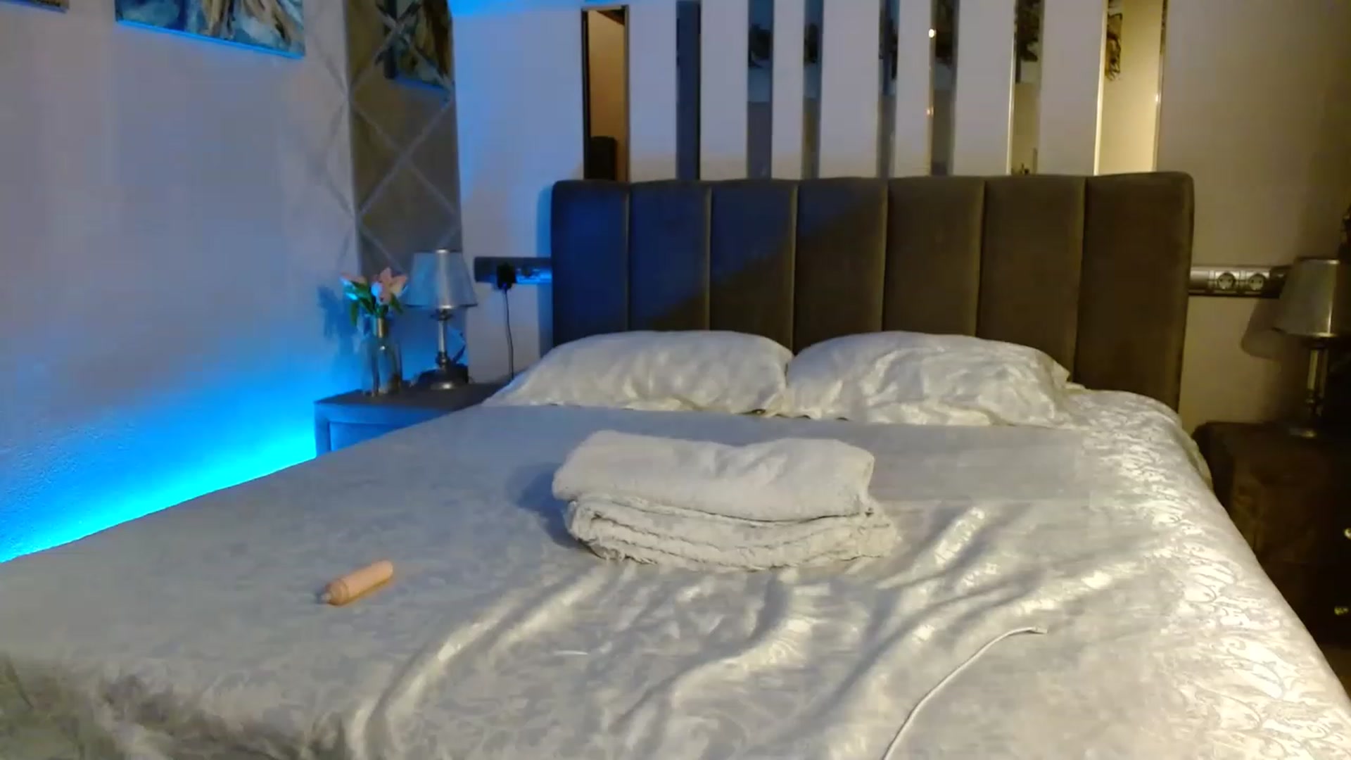 Gallery image thumbnail from Sonyabrage's myfreecams stream on, 12/25/2022, 22:05 image 8 of 20
