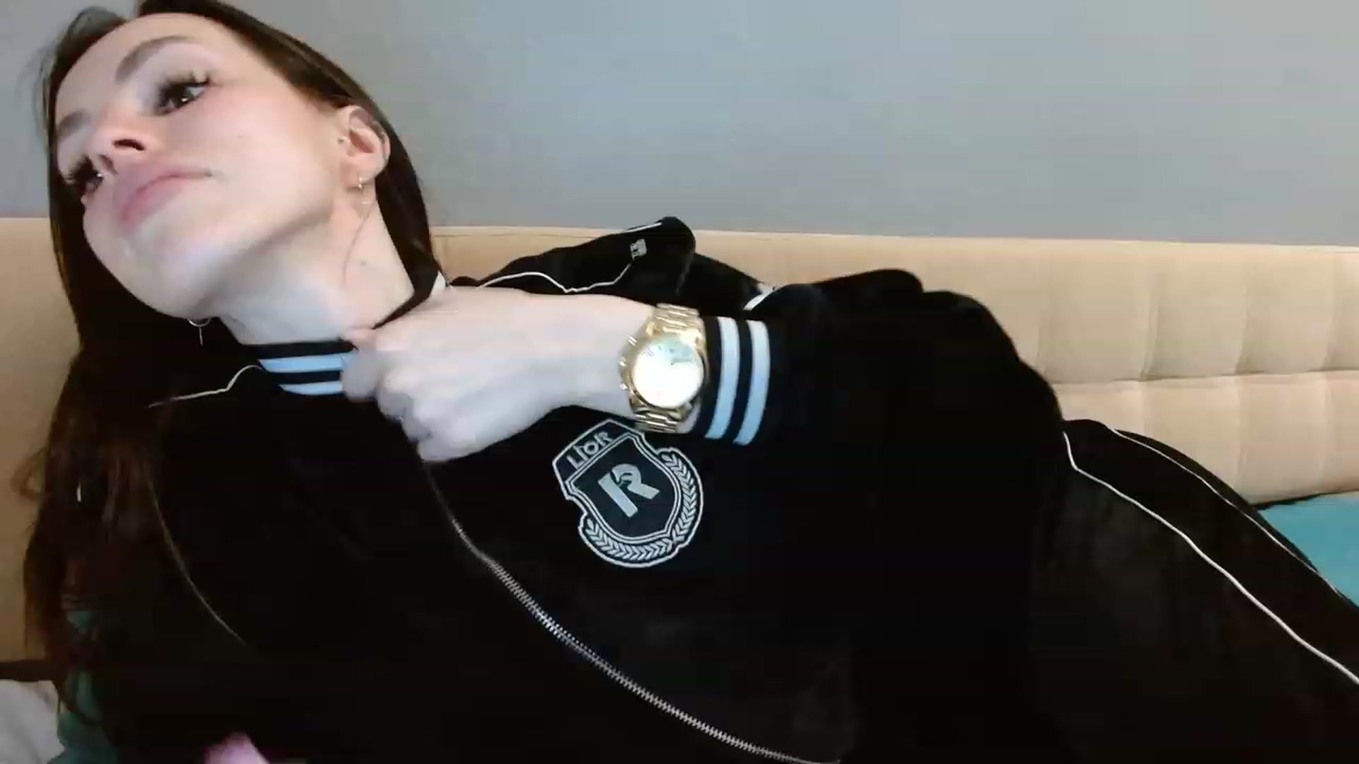 Gallery image thumbnail from Sonyabrage's myfreecams stream on, 12/29/2022, 16:44 image 18 of 20