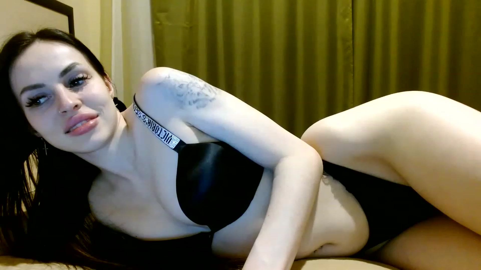 Gallery image thumbnail from Sonyabrage's myfreecams stream on, 01/18/2023, 03:18 image 5 of 20