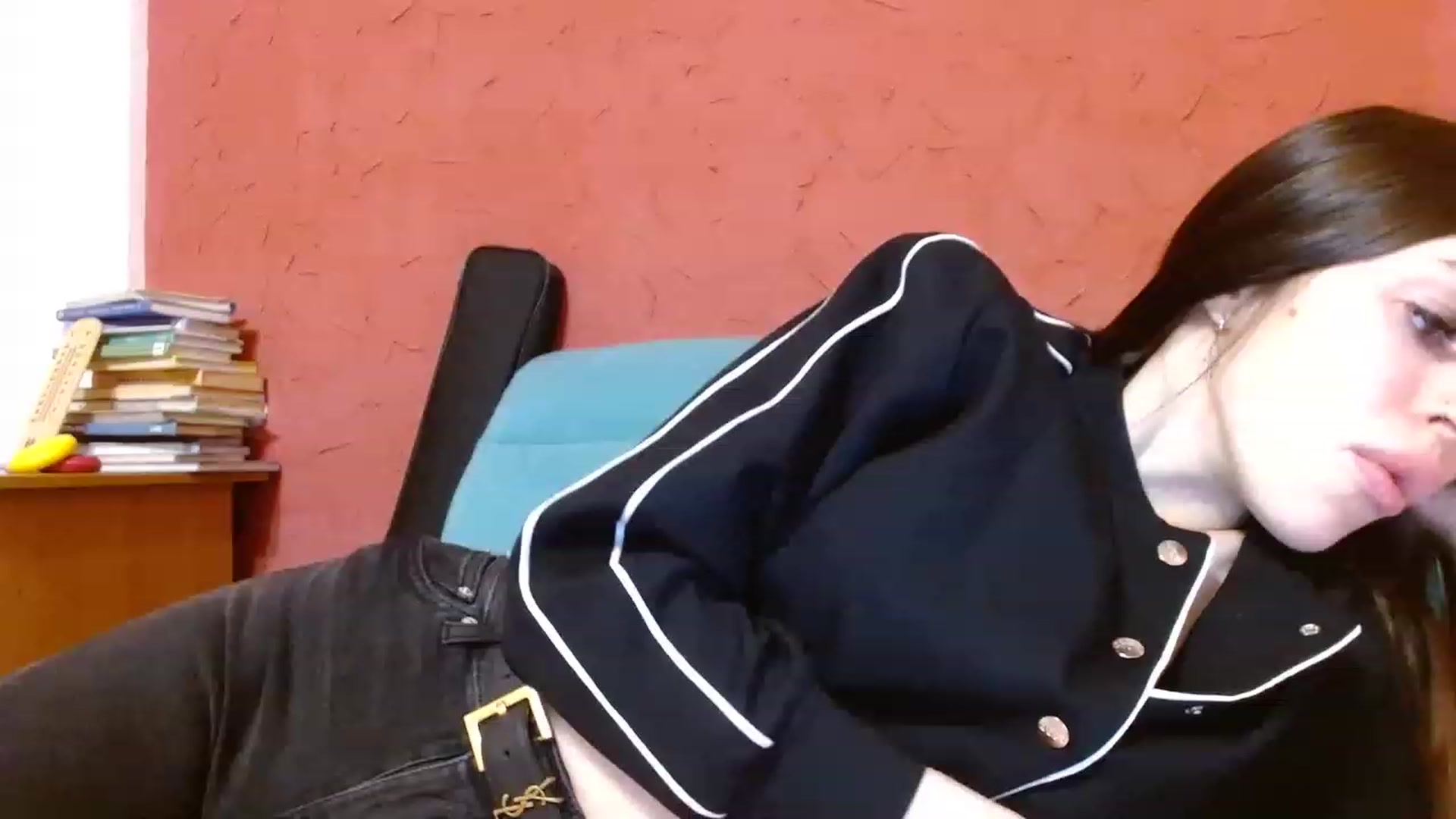 Gallery image thumbnail from Sonyabrage's myfreecams stream on, 01/18/2023, 20:02 image 18 of 20