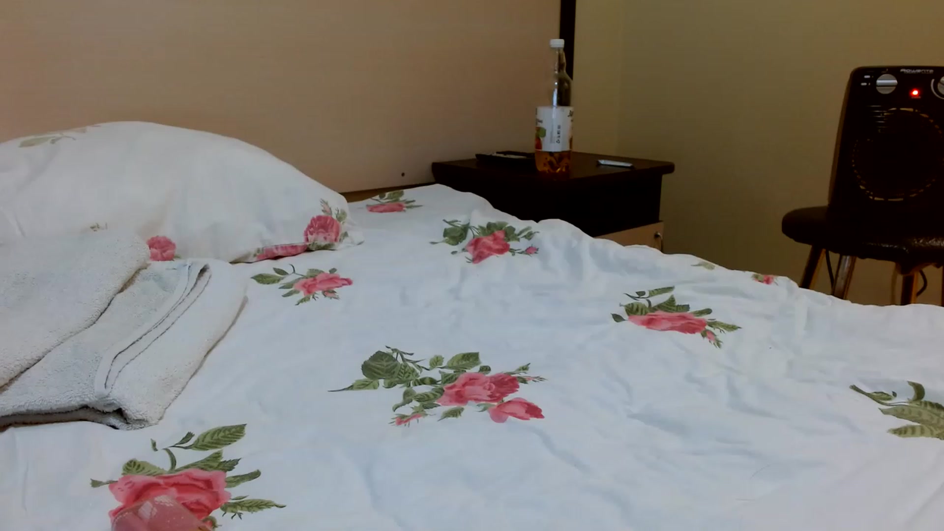 Gallery image thumbnail from Sonyabrage's myfreecams stream on, 01/20/2023, 19:37 image 20 of 20