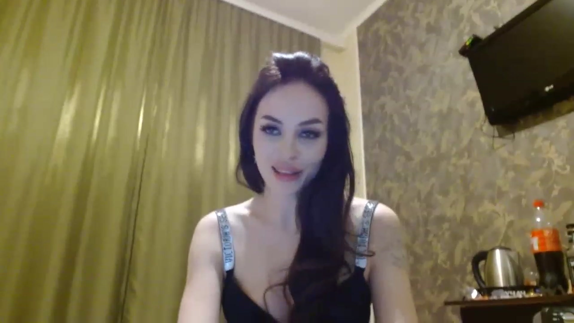 Gallery image thumbnail from Sonyabrage's myfreecams stream on, 01/29/2023, 18:27 image 9 of 20
