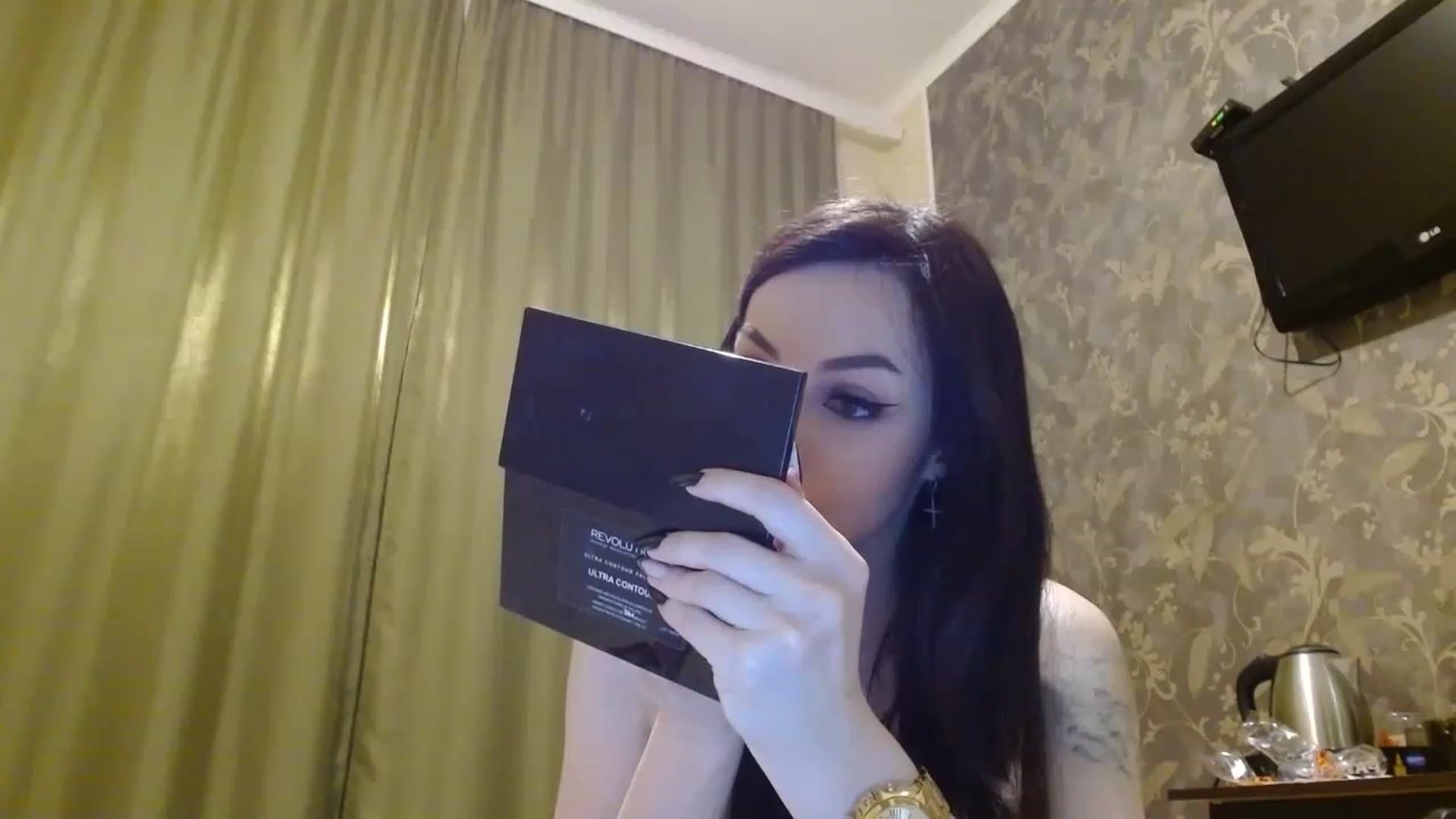 Gallery image thumbnail from Sonyabrage's myfreecams stream on, 01/29/2023, 20:08 image 14 of 20