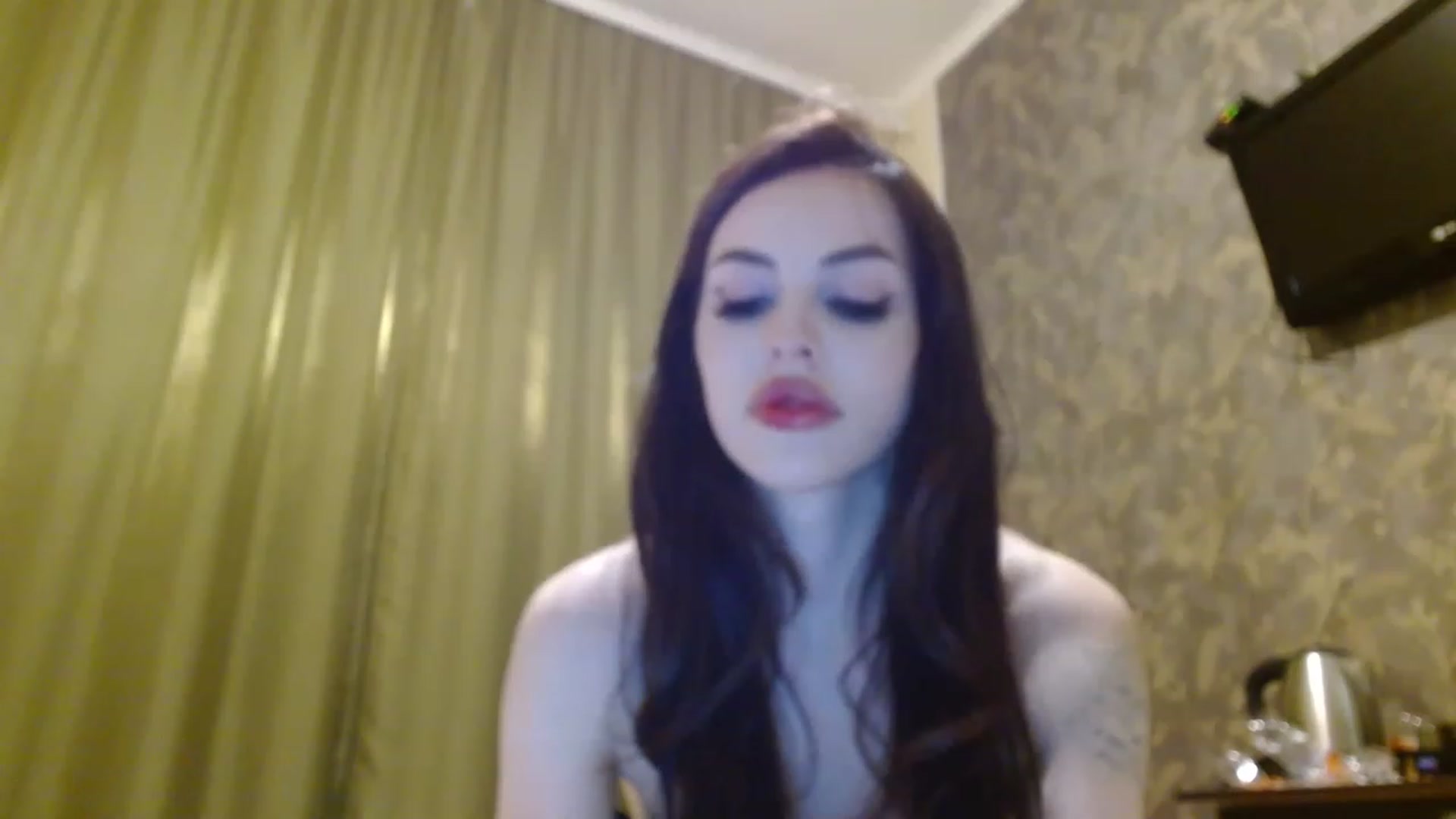 Gallery image thumbnail from Sonyabrage's myfreecams stream on, 01/29/2023, 20:08 image 17 of 20