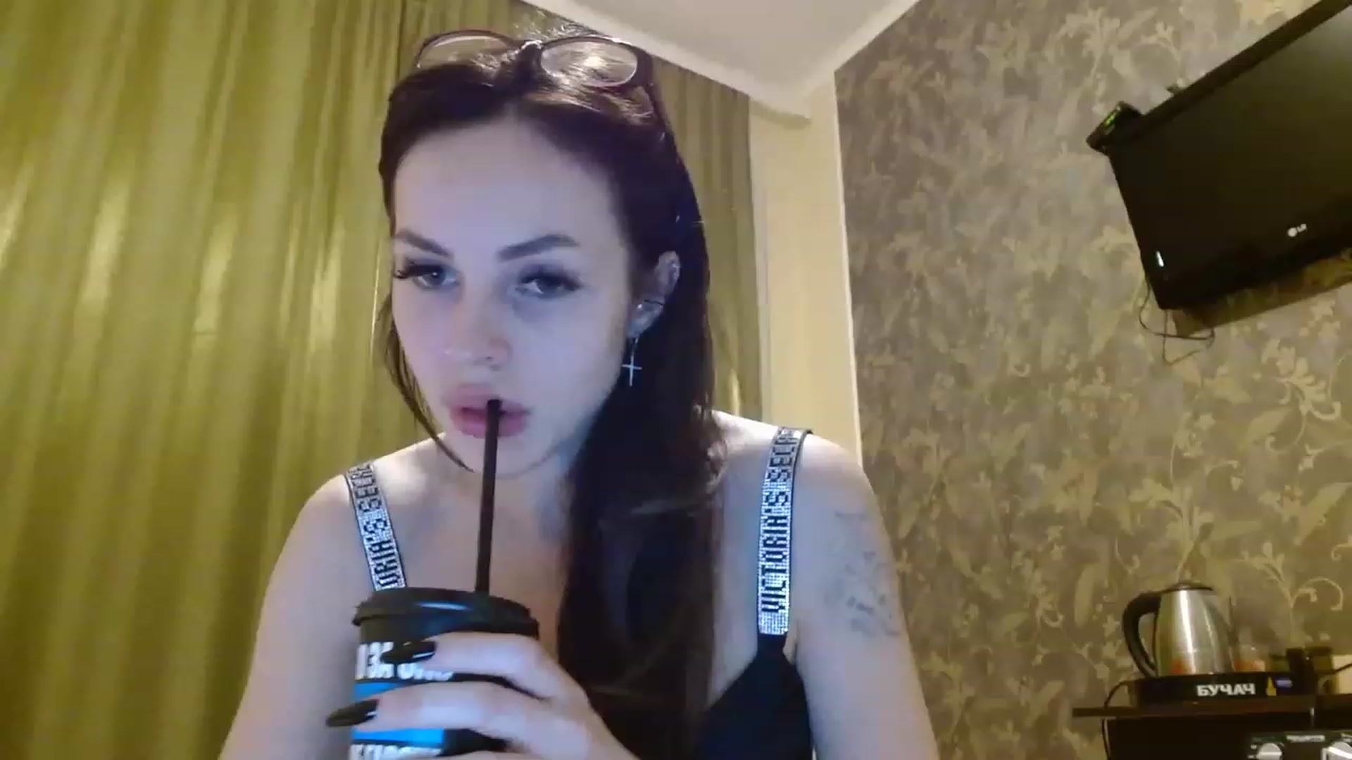 Gallery image thumbnail from Sonyabrage's myfreecams stream on, 01/30/2023, 19:21 image 7 of 20